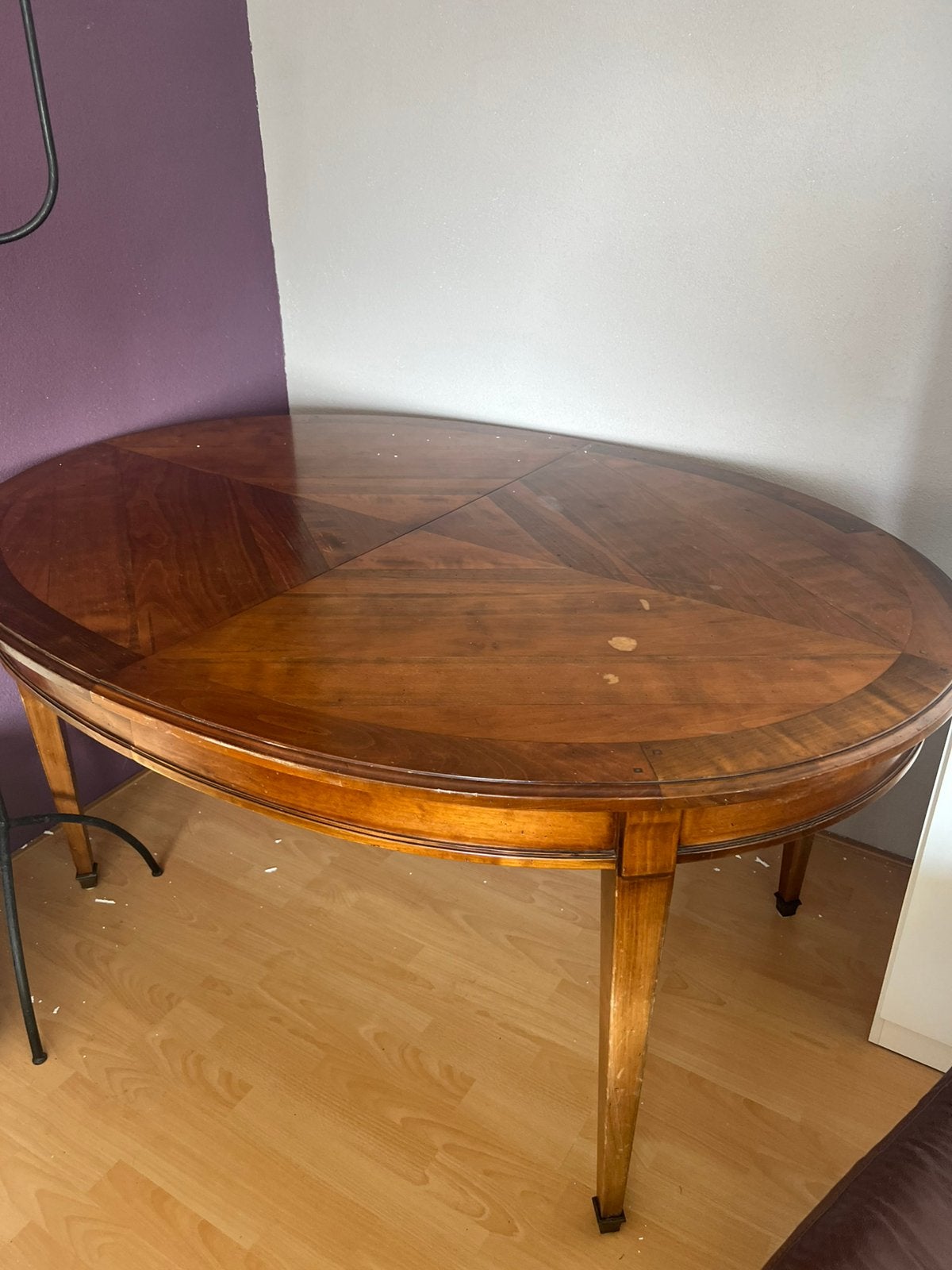 massief kersenhouten tafel, Huis en Inrichting, Tafels | Eettafels, Ophalen, Gebruikt, Ovaal, 100 tot 150 cm