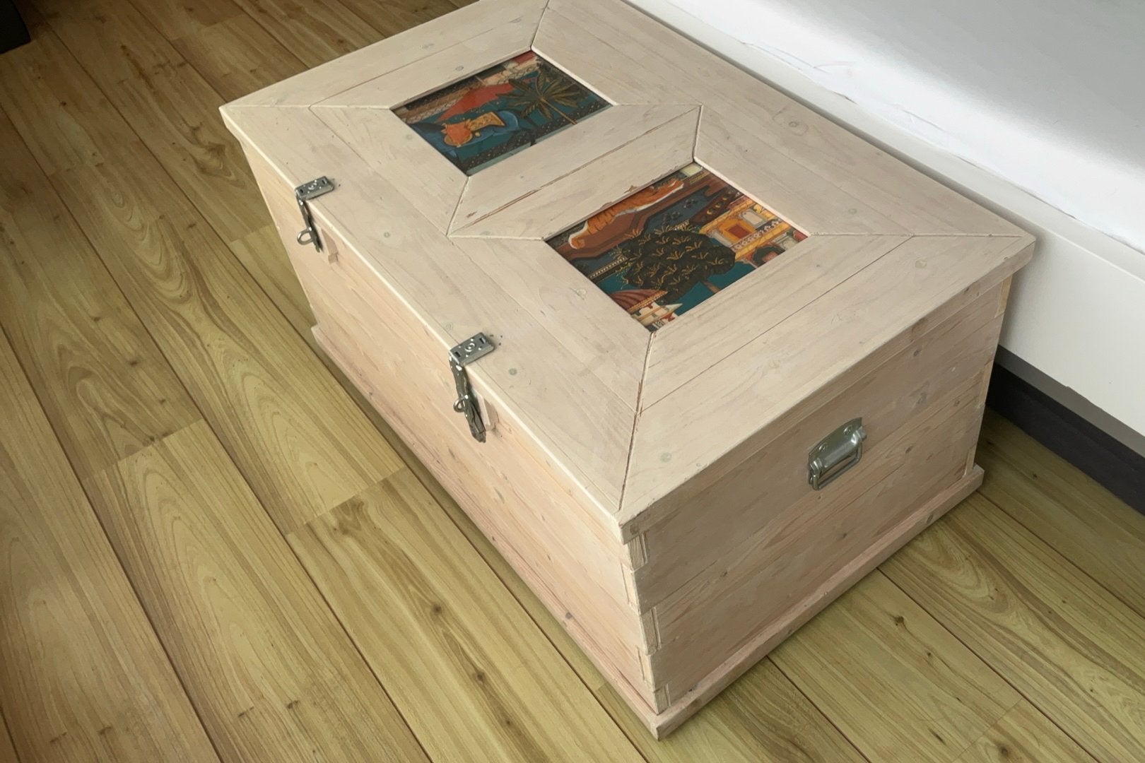 Grote houten kist, hooikist. Zeer mooi staaltje vakmanschap,, Ophalen, Gebruikt, Overige houtsoorten, 75 tot 100 cm
