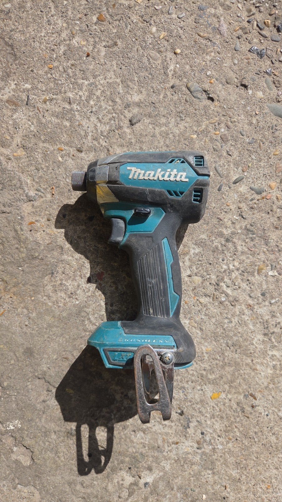 Makita slagschroevendraaier. DTD153, Doe-het-zelf en Verbouw, Gereedschap | Boormachines, Ophalen of Verzenden, Gebruikt, Boor- en Schroefmachine