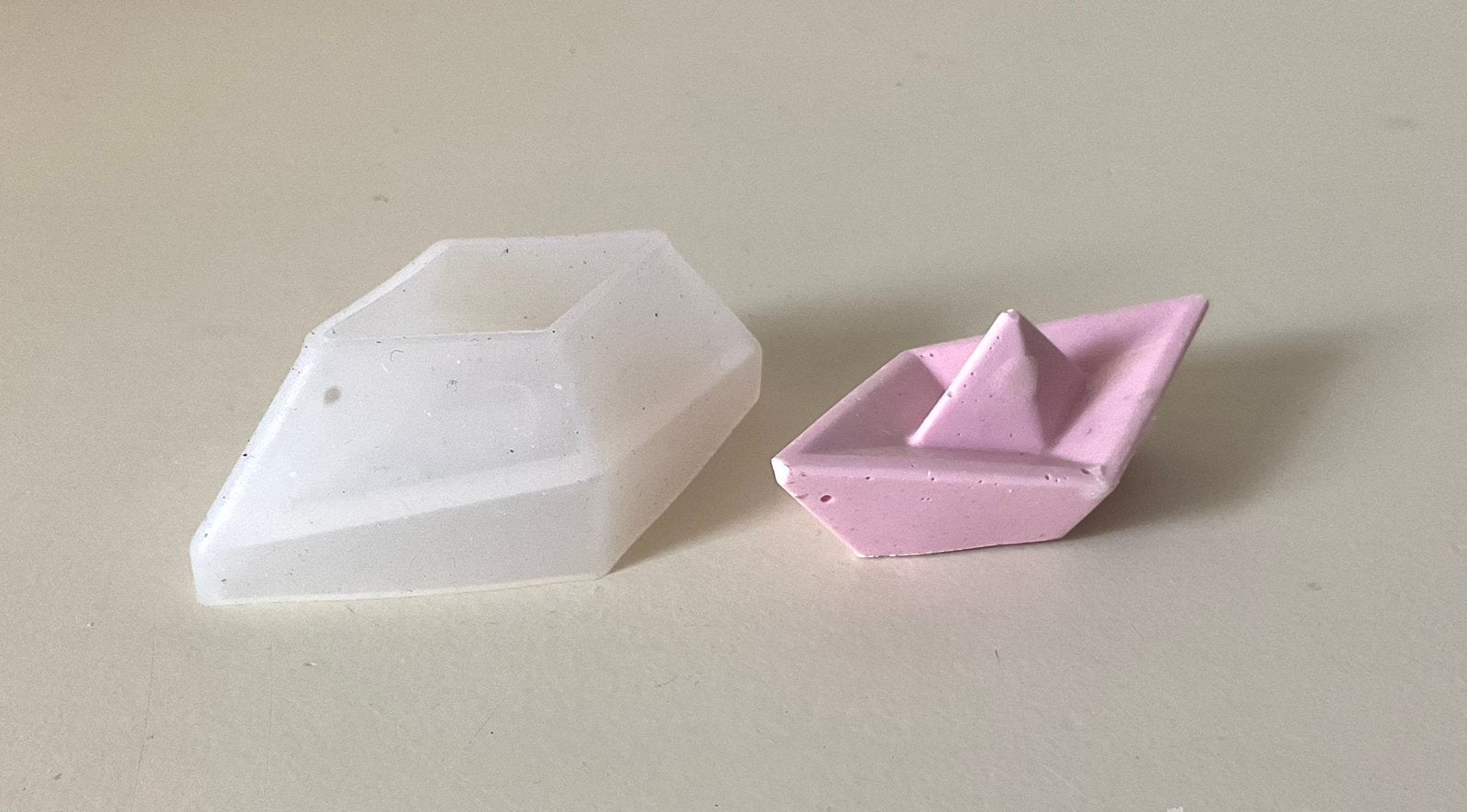 Siliconen gietmal papieren bootje, Verzenden, Zo goed als nieuw