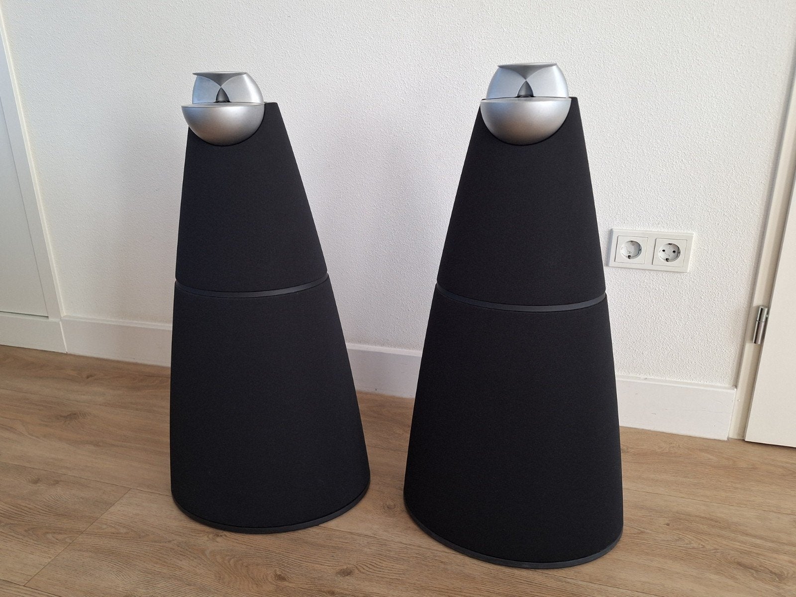 Bang & Olufsen BeoLab 9 speakers (set) - plakt niet, Gebruikt, 120 watt of meer, Front, Rear of Stereo speakers, Ophalen