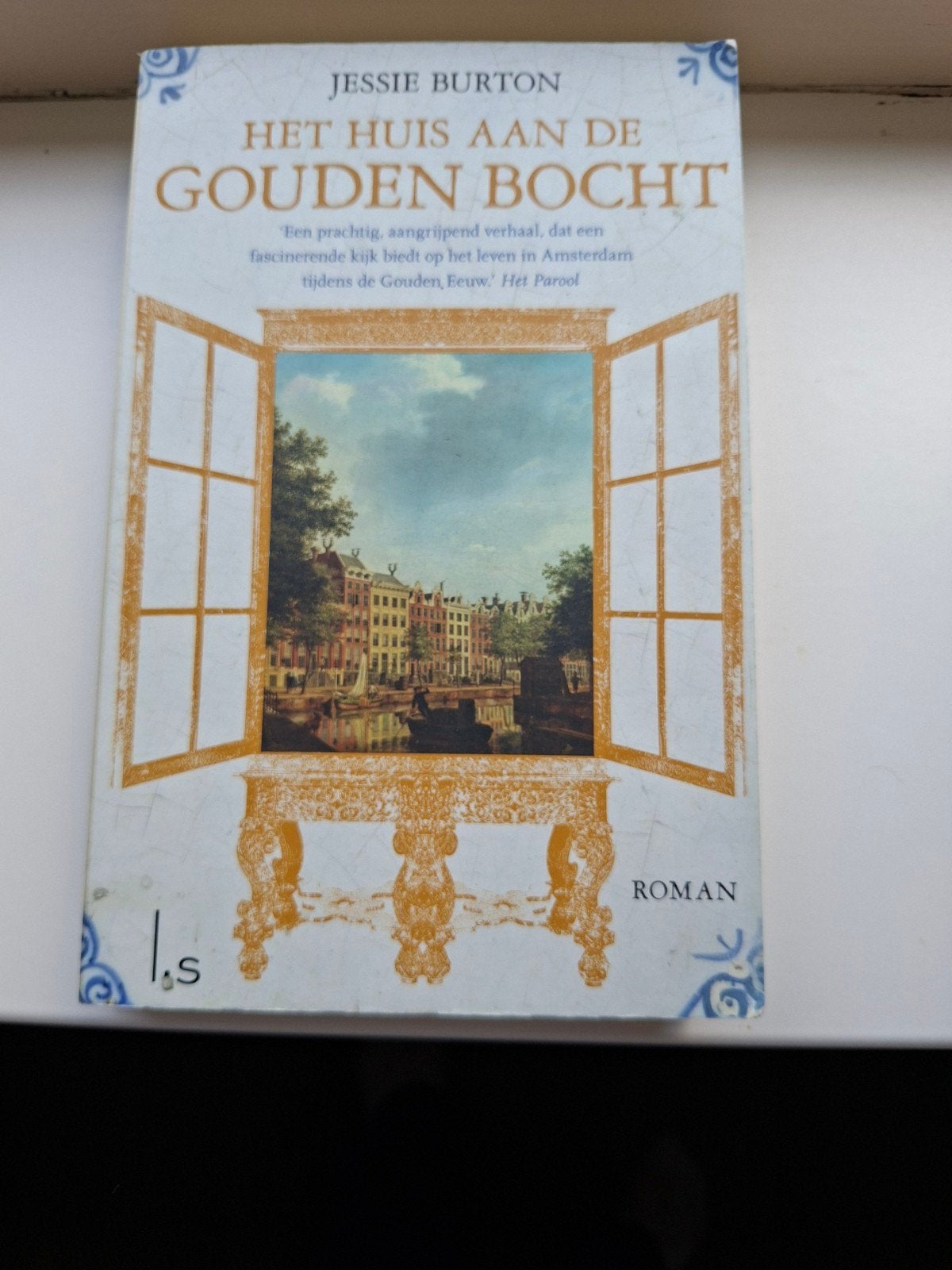 Het Huis aan de Gouden Bocht - Jessie Burton (deel 1), Ophalen of Verzenden, Gelezen, Jessie Burton, Nederland