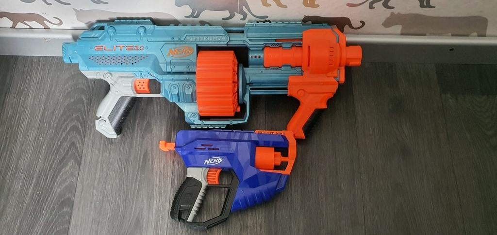 2 Nerf pistolen + 20 Nerf kogels, Ophalen of Verzenden
