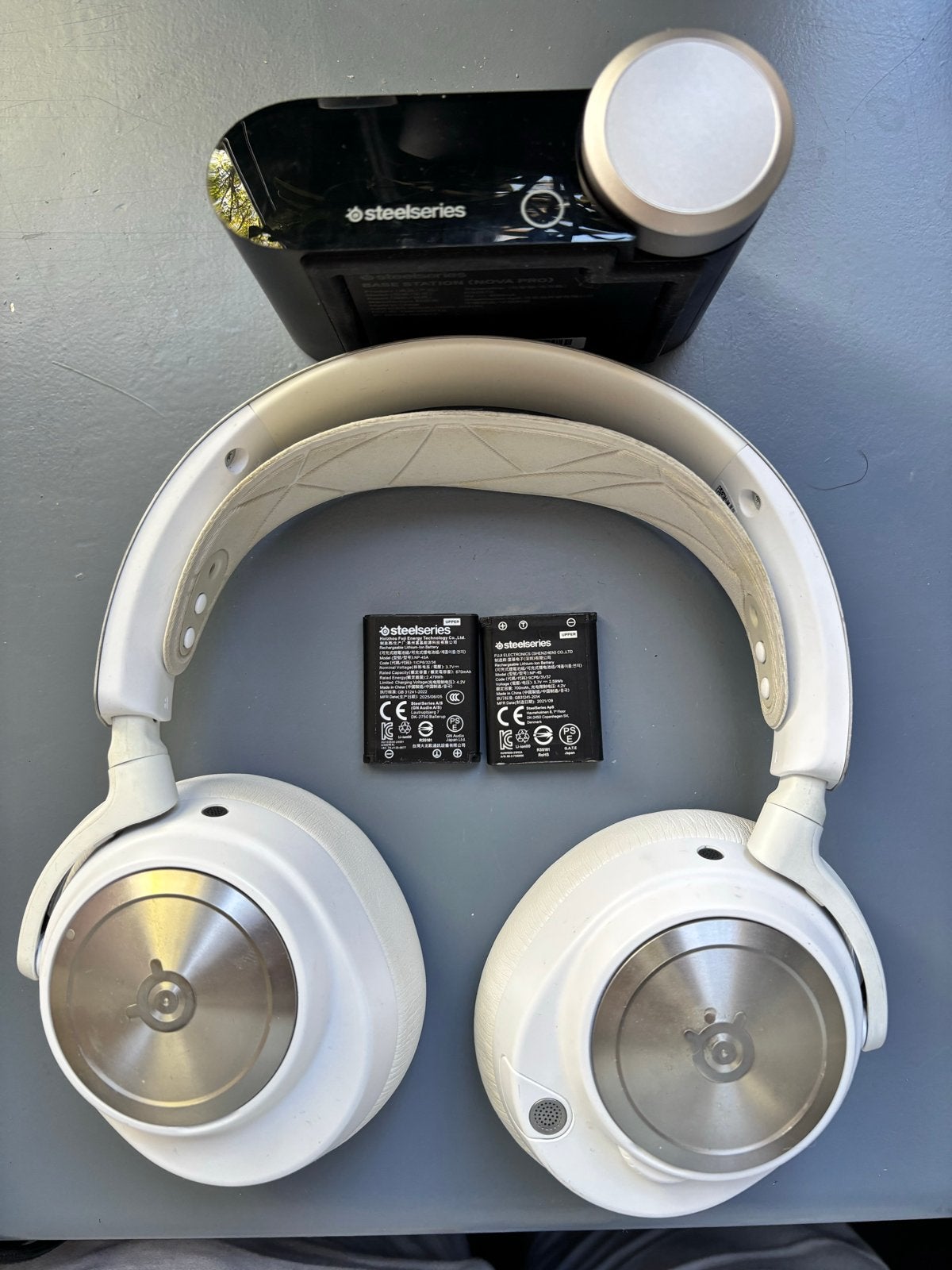SteelSeries Arctis Nova Pro Wireless Headset Wit, Computers en Software, Ophalen, Gebruikt, Draadloos, Over-ear