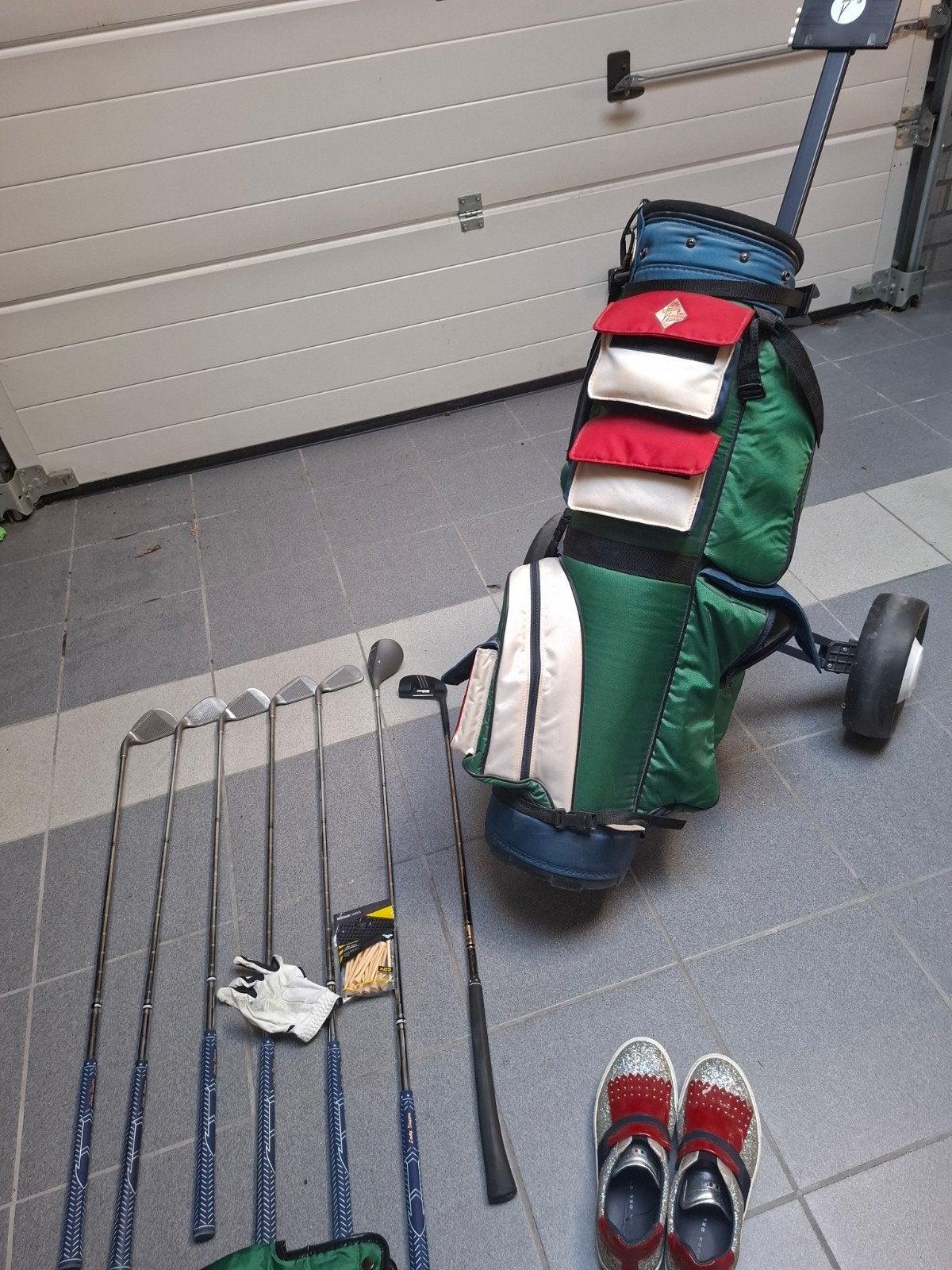 Complete golfset met tas, trolley, clubs en accessoires, Ophalen, Gebruikt, Set, Overige merken