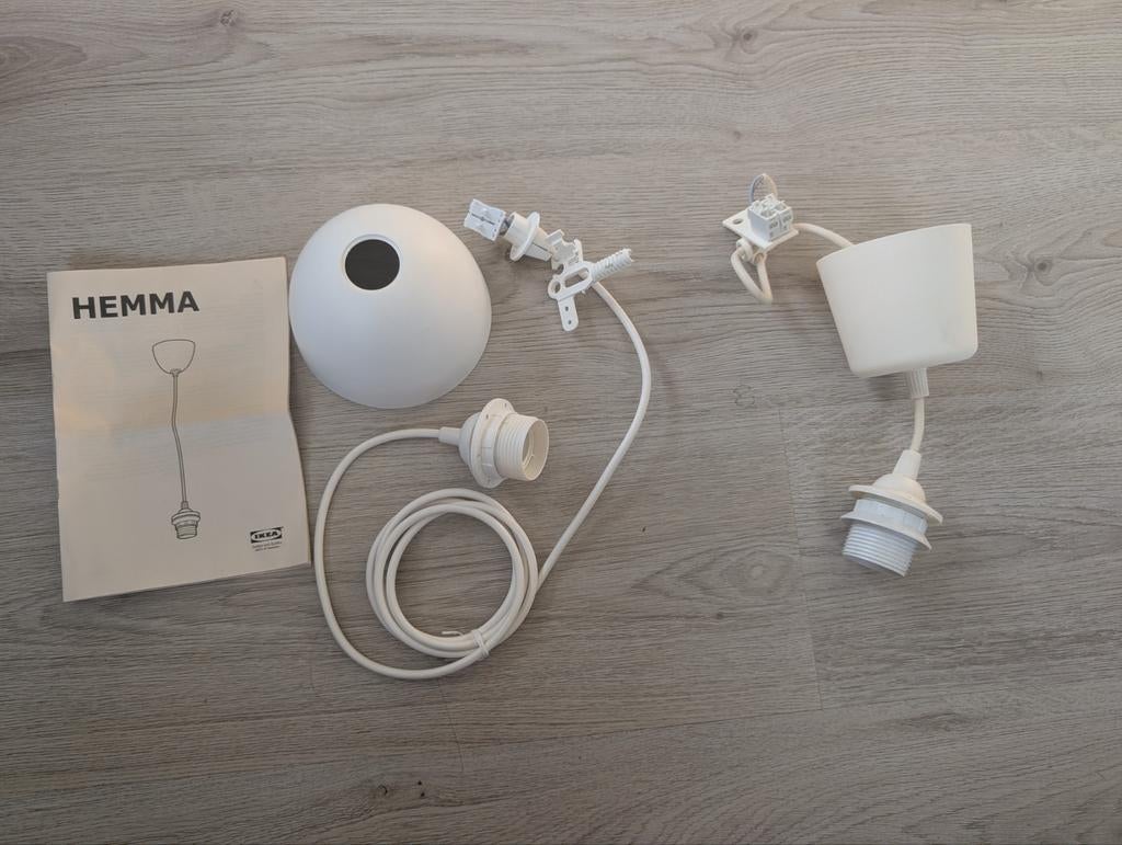 IKEA HEMMA licht plafond Bevestiging (Kap) -  samen 2 euro, Ophalen of Verzenden, Zo goed als nieuw
