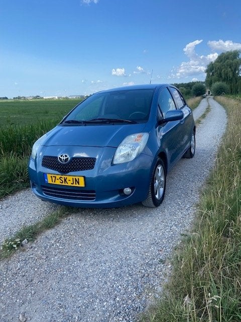 Toyota Yaris AUTOMAAT  !!!!, Auto's, 40 €/maand, 4 cilinders, Blauw, Origineel Nederlands