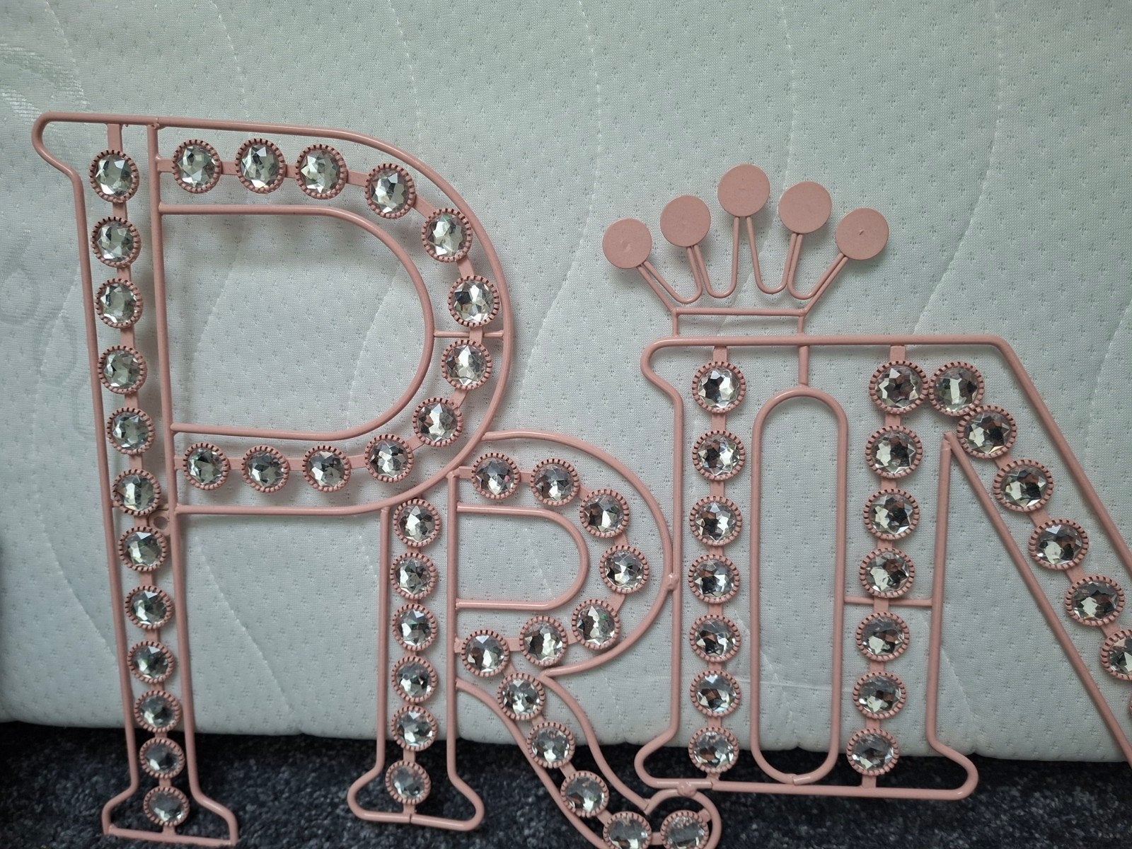 metaal roze letters, Ophalen of Verzenden, Zo goed als nieuw, Wanddecoratie, Ophangbaar