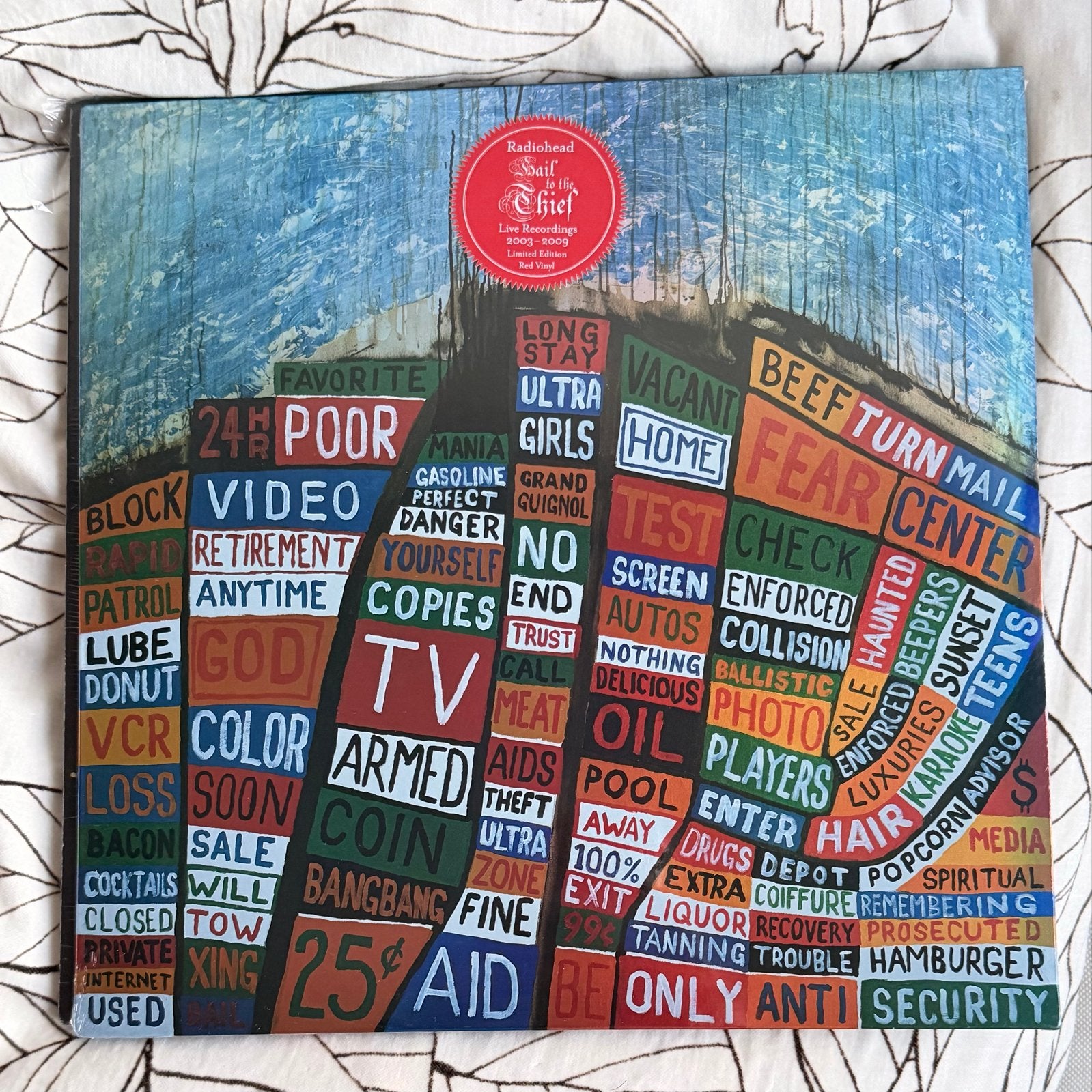 Radiohead - Hail to the Thief (Live Recordings 2003-2009) LP, LP, Rock, Geseald, Ophalen of Verzenden