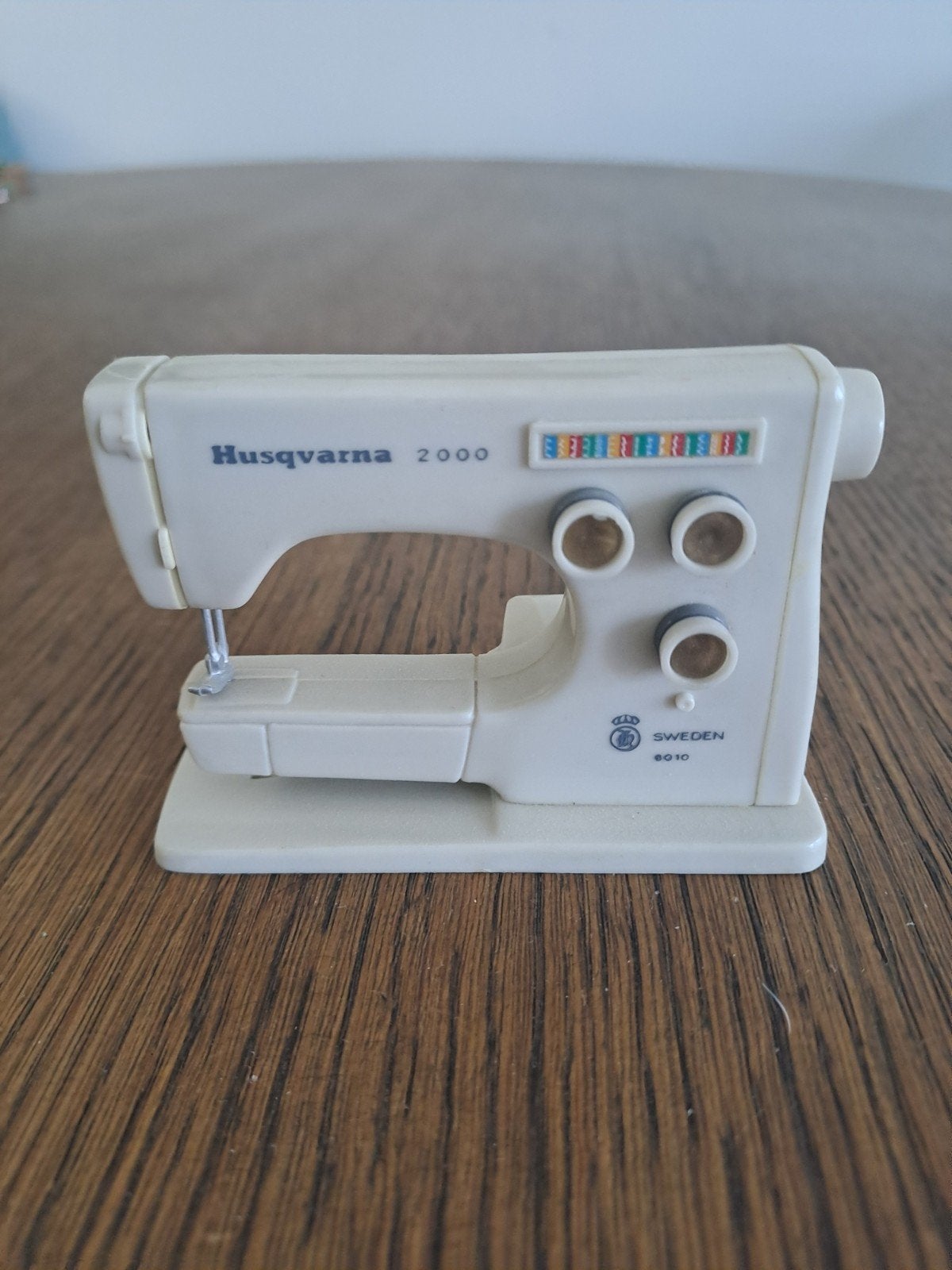 Miniatuur naaimachine husqvarna 2000, Ophalen of Verzenden, Gebruikt, Naaimachine, Husqvarna