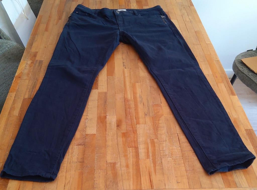 Donkerblauwe slimfit jeans Esprit maat 42/W32, Kleding | Dames, Spijkerbroeken en Jeans, Blauw, Ophalen of Verzenden, Zo goed als nieuw