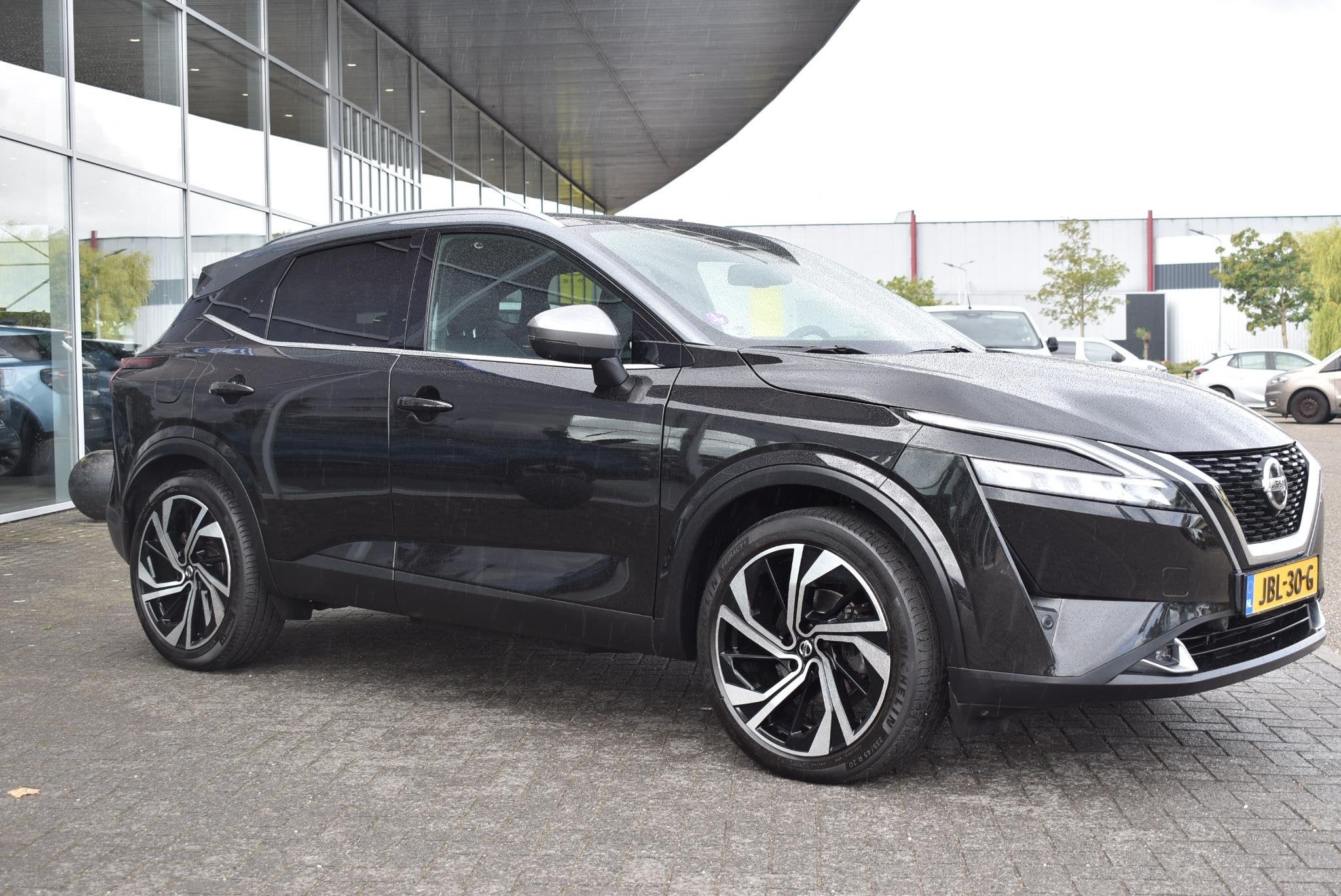 Nissan Qashqai 1.3 MHEV Xtronic Tekna Plus | Automaat | Trek, 12 maanden, Euro 6, Zwart, Leder
