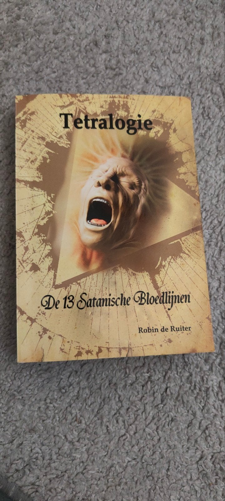 De 13 satanistische bloedlijnen, Ophalen of Verzenden, Zo goed als nieuw, Spiritualiteit algemeen, Overige typen