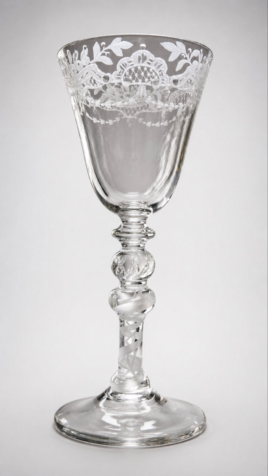 Antiek Slingerglas met Gravures en Bakusterknop, ca. 1750, Ophalen