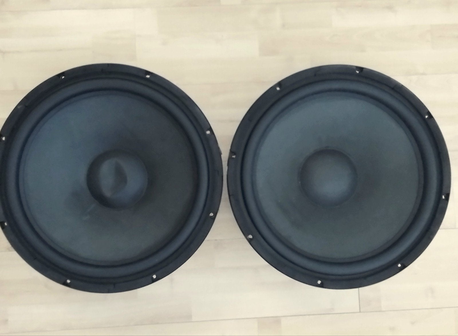 18 Inch bas speakers.  400 W  4 ohm., Ophalen, Gebruikt, Elektrische basgitaar