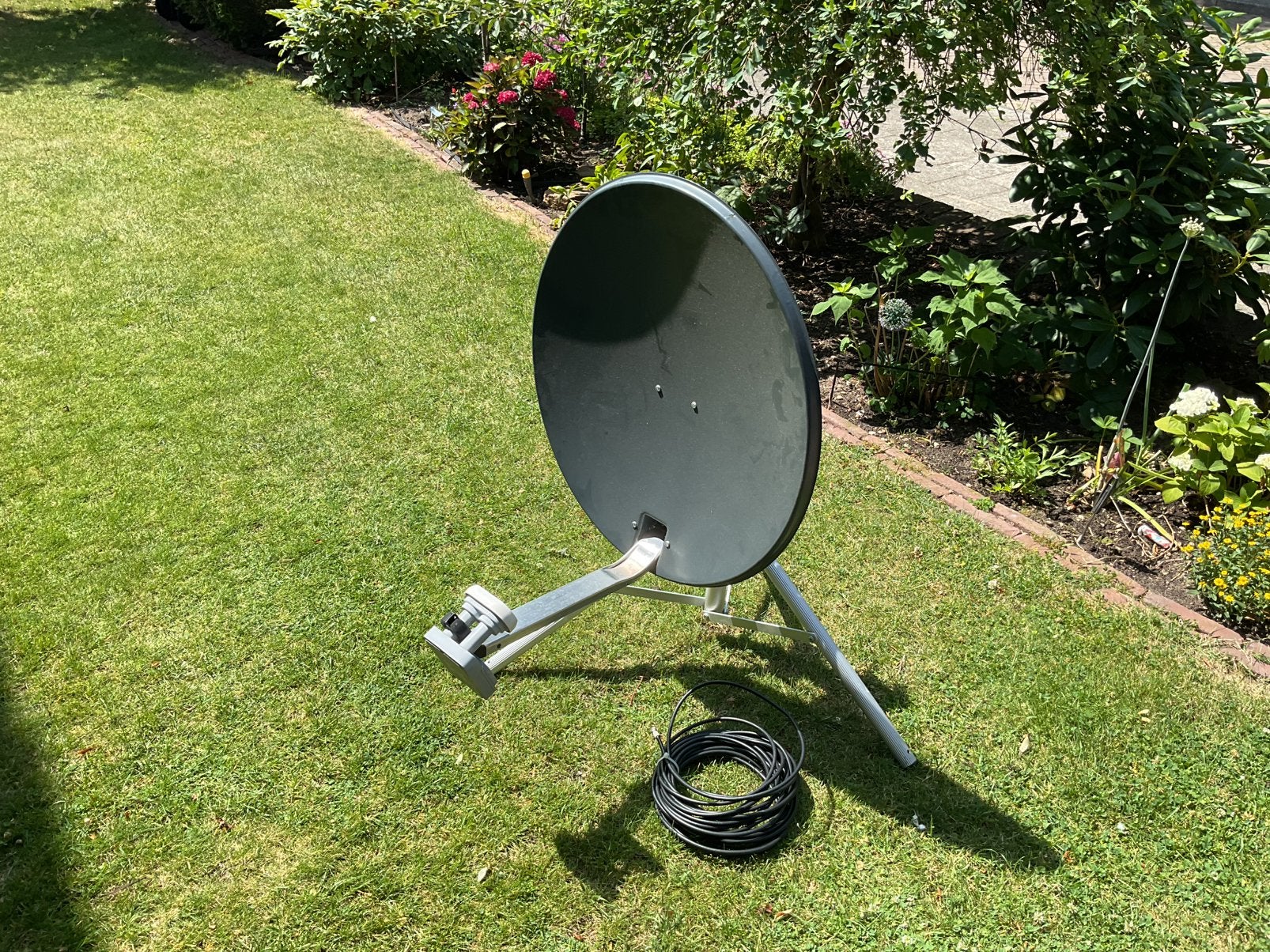 Schotel antenne Canal digitaal met voet en kabel, Ophalen, Zo goed als nieuw, Overige merken