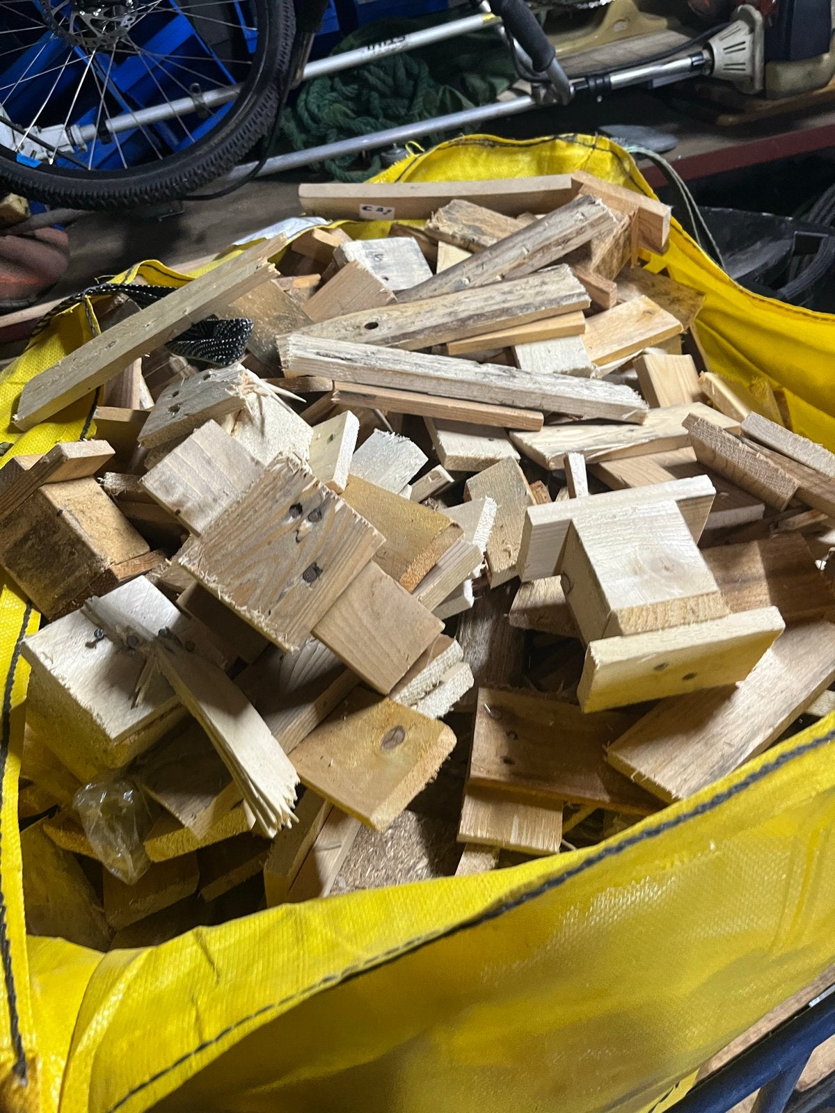Brandhout pallet hout, Minder dan 3 m³, Ophalen of Verzenden, Overige houtsoorten, Blokken