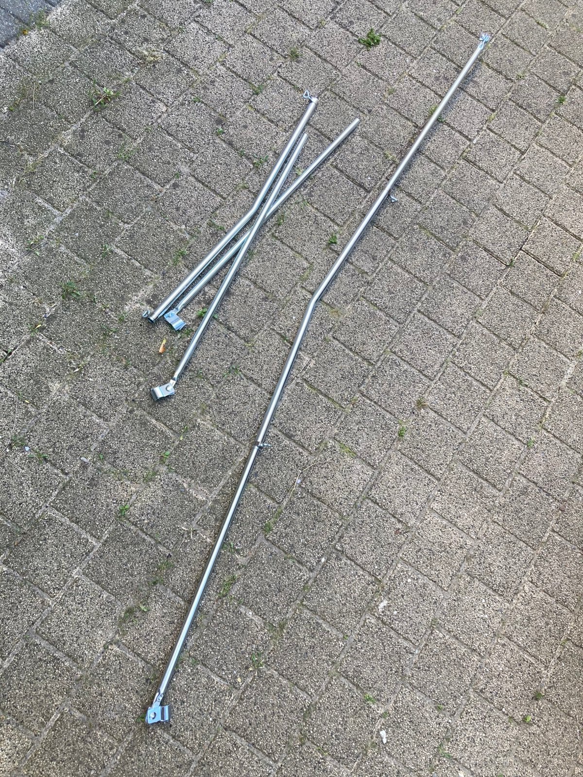 Gebogen daksteunen voor voortent of luifel, Ophalen, Zo goed als nieuw