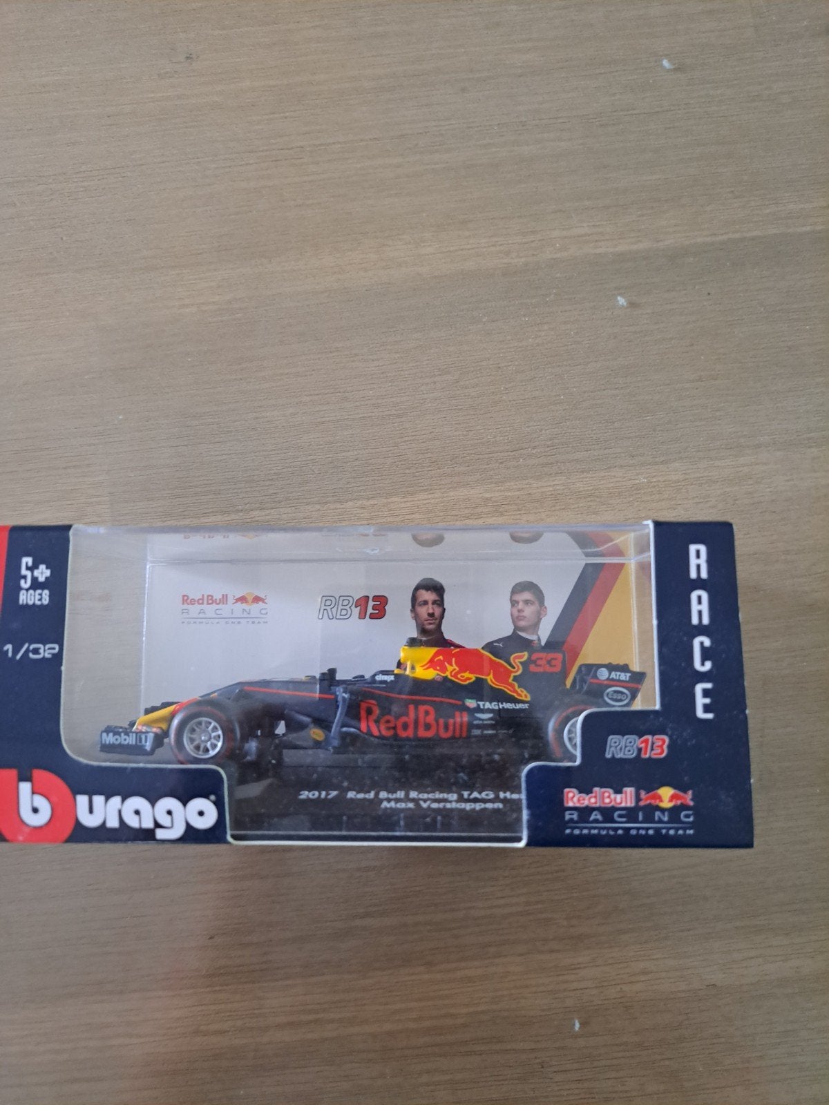 Max Verstappen Red Bull RB13 2017 schaalmodel 1/32, Ophalen of Verzenden