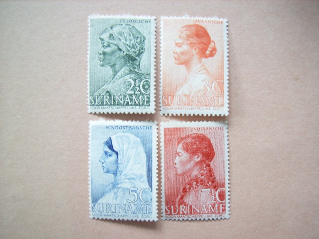 BL   Suriname 190-193, Ophalen of Verzenden