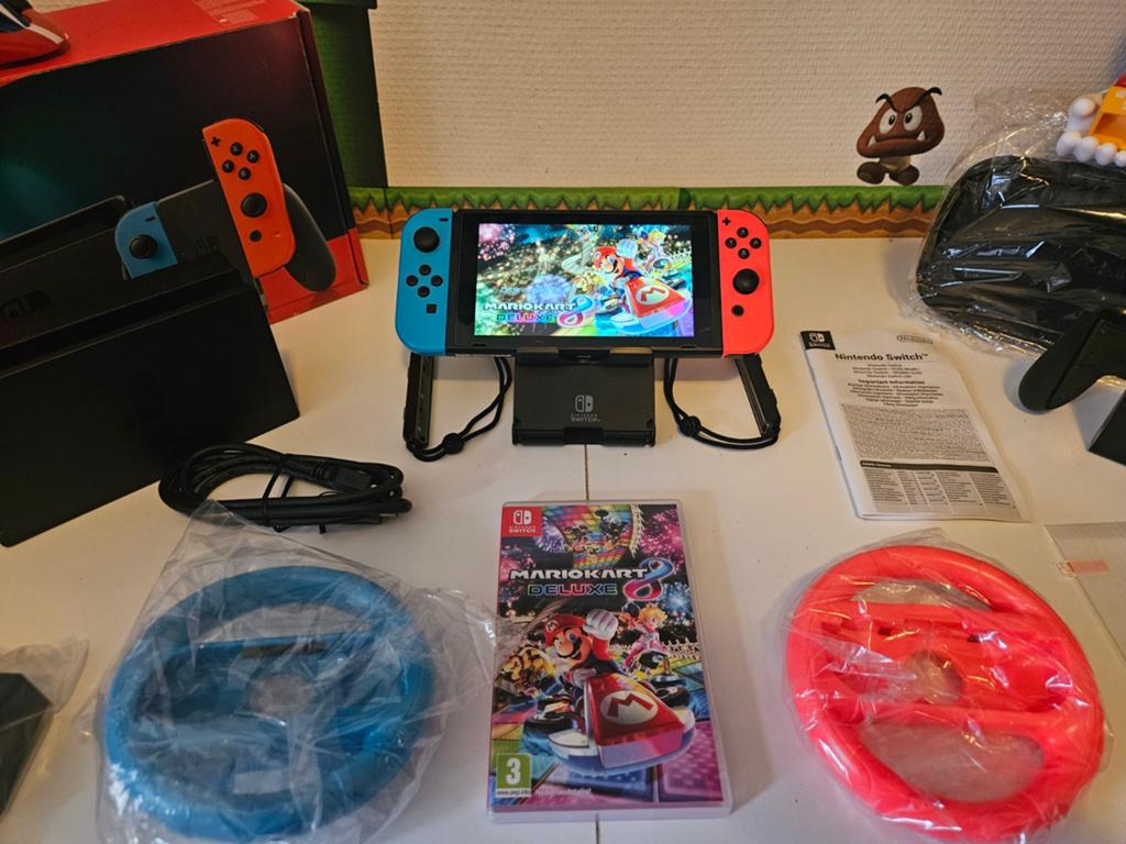 NINTENDO SWITCH NIEUW MODEL (2023) MARIO KART BUNDEL, Spelcomputers en Games, Spelcomputers | Nintendo Switch, Switch 2019 Upgrade
