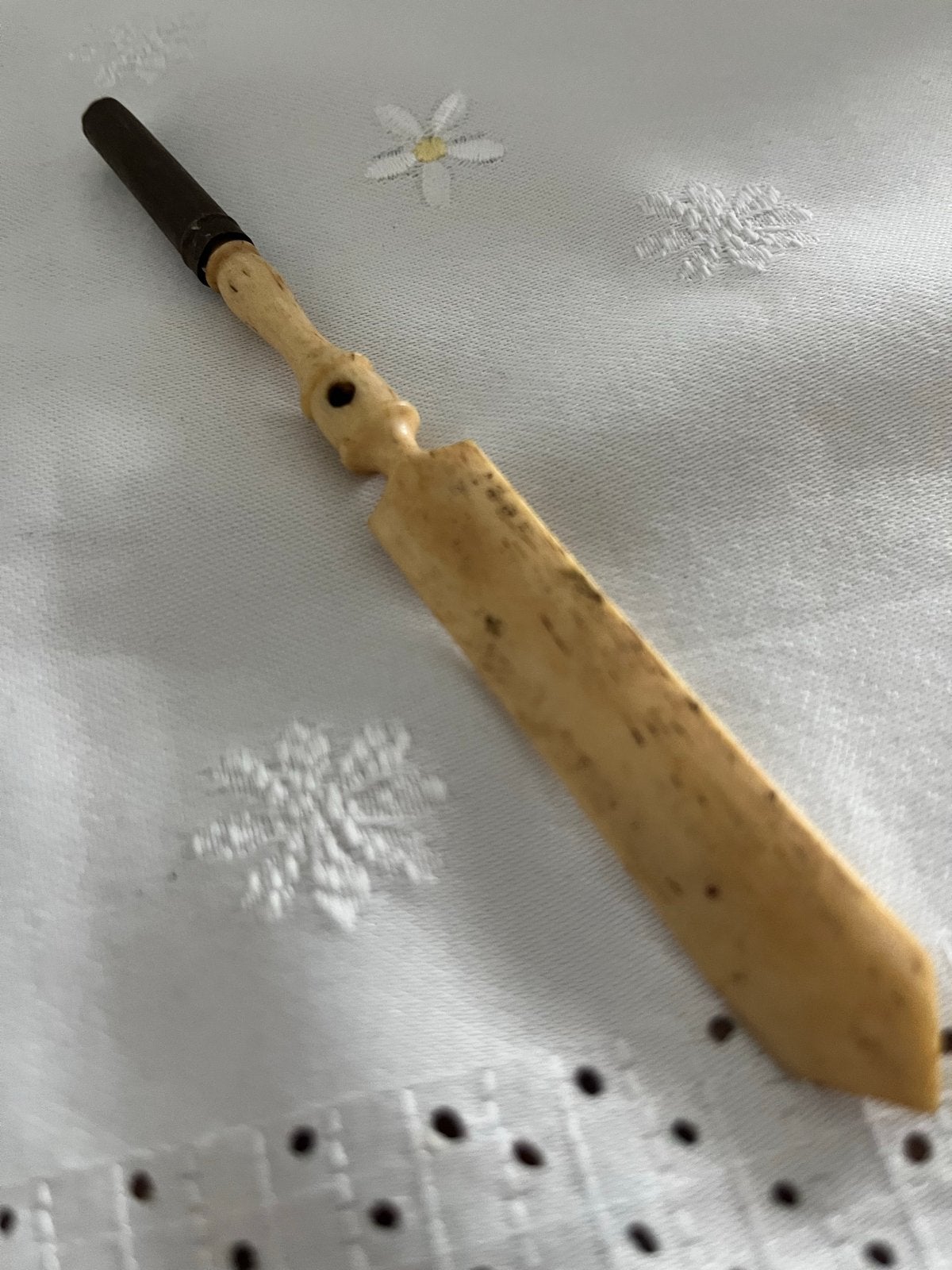 Antieke Kroontjespenhouder / Briefopener van Been, Antiek en Kunst, Antiek | Kantoor en Zakelijk, Ophalen of Verzenden