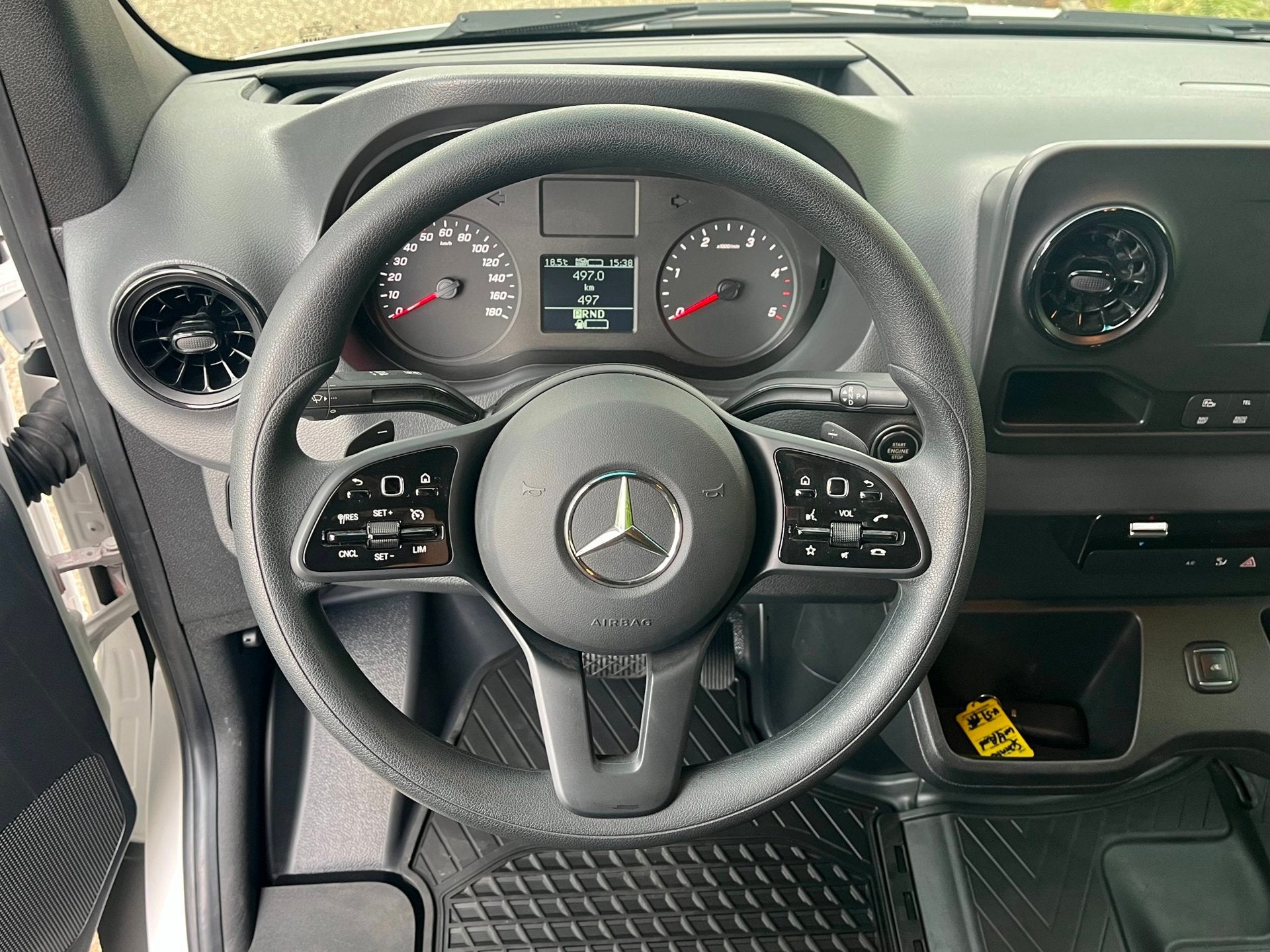 Mercedes-Benz Sprinter 317 L3H2 Automaat | MBux | NIEUW! sle, Automaat, Gebruikt, 4 cilinders, 2000 kg