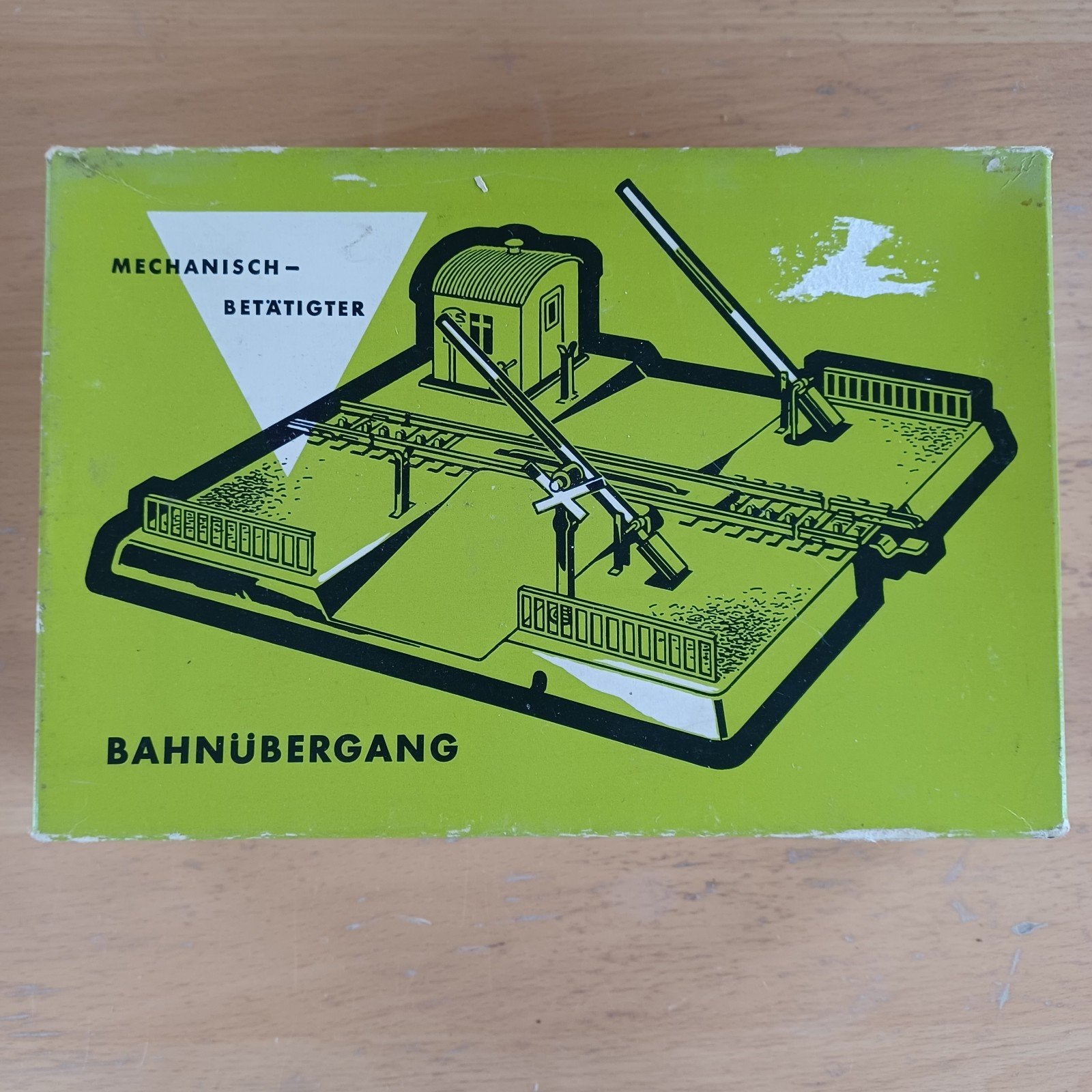 Märklin Mechanische Spoorwegovergang met slagbomen, Wisselstroom, Gebruikt, Overige typen, Ophalen of Verzenden
