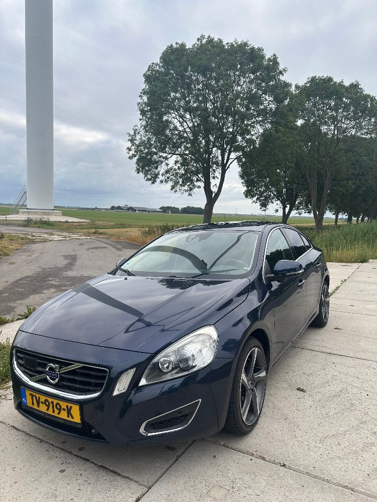 Volvo S60 2.4 D5 (2011) Summum | Trekhaak | Leer | Pano, Auto's, Euro 5, 1800 kg, Zwart, Blauw