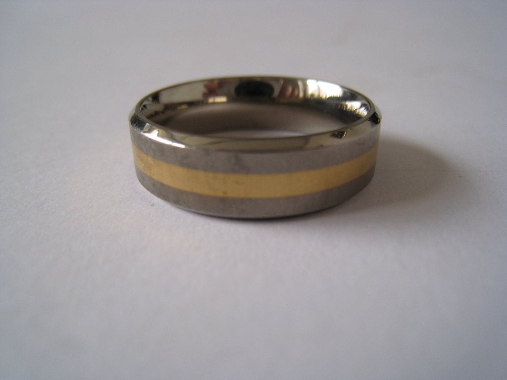 titanium ring met gouden 14 krt.  tussenstuk. BOCCIA, 20 of groter, Verzenden, Nieuw, Dame of Heer