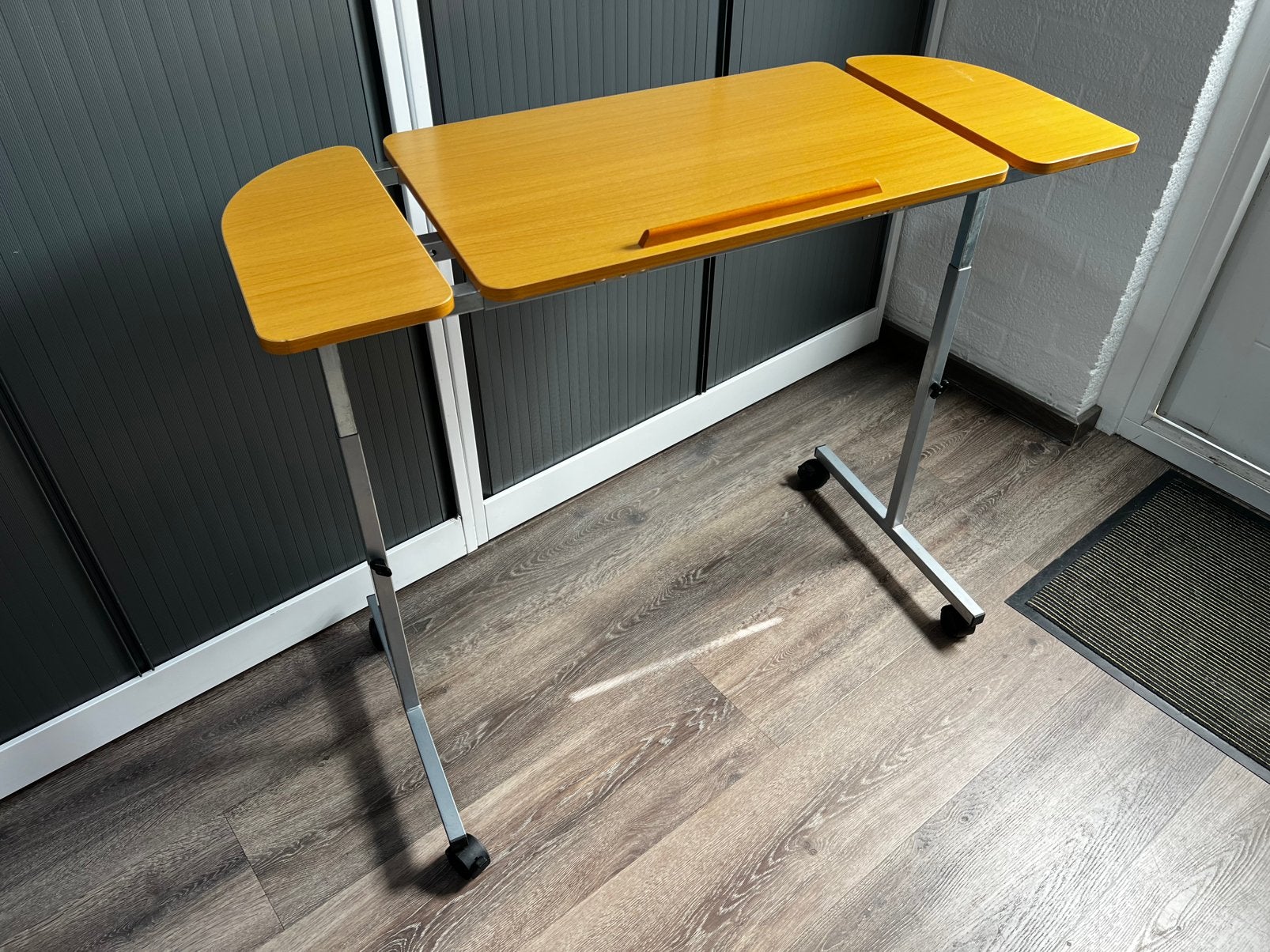 overbedtafel / laptoptafel – kantelbaar verstelbaar, Ophalen, Zo goed als nieuw