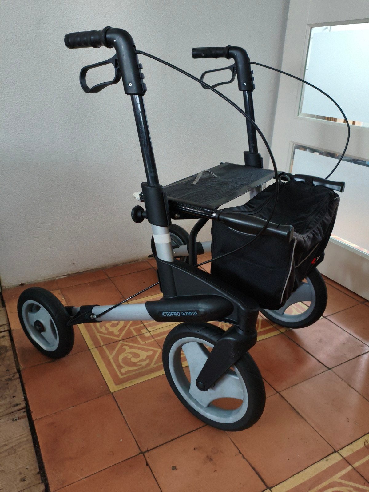Topro Olympos ATR rollator als nieuw. Kan gebracht worden., Ophalen of Verzenden, Lichtgewicht, Zo goed als nieuw