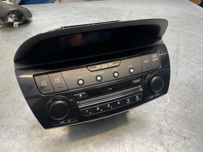 Radio van een Honda FR-V, Auto-onderdelen, Interieur en Bekleding, Honda, Gebruikt, -, -