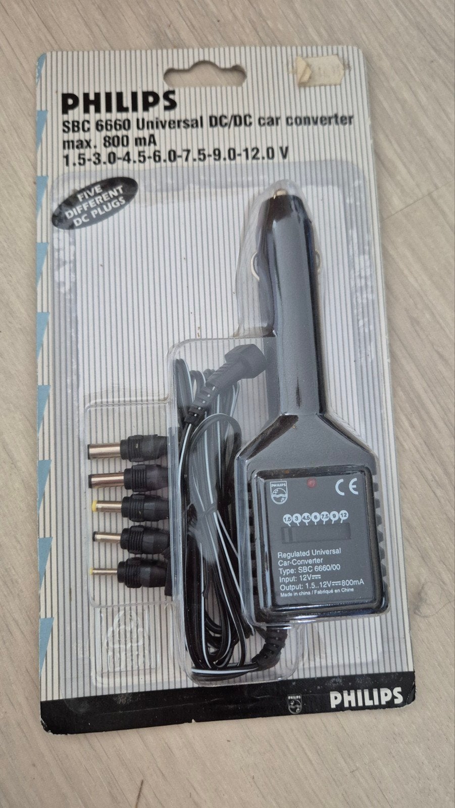 Philips SBC 6660 Universele DC/DC autoconverter, Auto diversen, Ophalen of Verzenden, Nieuw