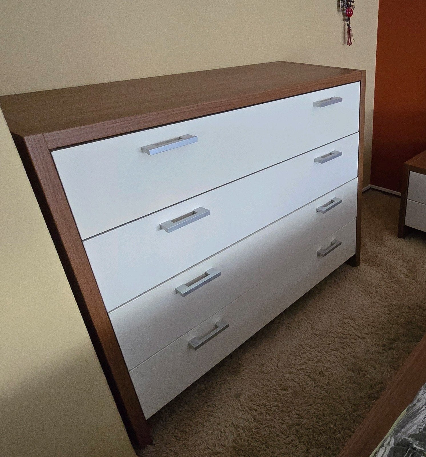 Commode met 4 ruime laden - Wit/Houtkleur, Ophalen, Gebruikt, 75 tot 100 cm, Minder dan 50 cm