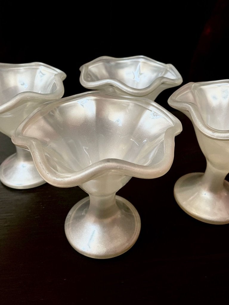 Midcentury parelmoer ijscoupes (4), Italië., Ophalen of Verzenden, Kom(men), Overige stijlen, Glas