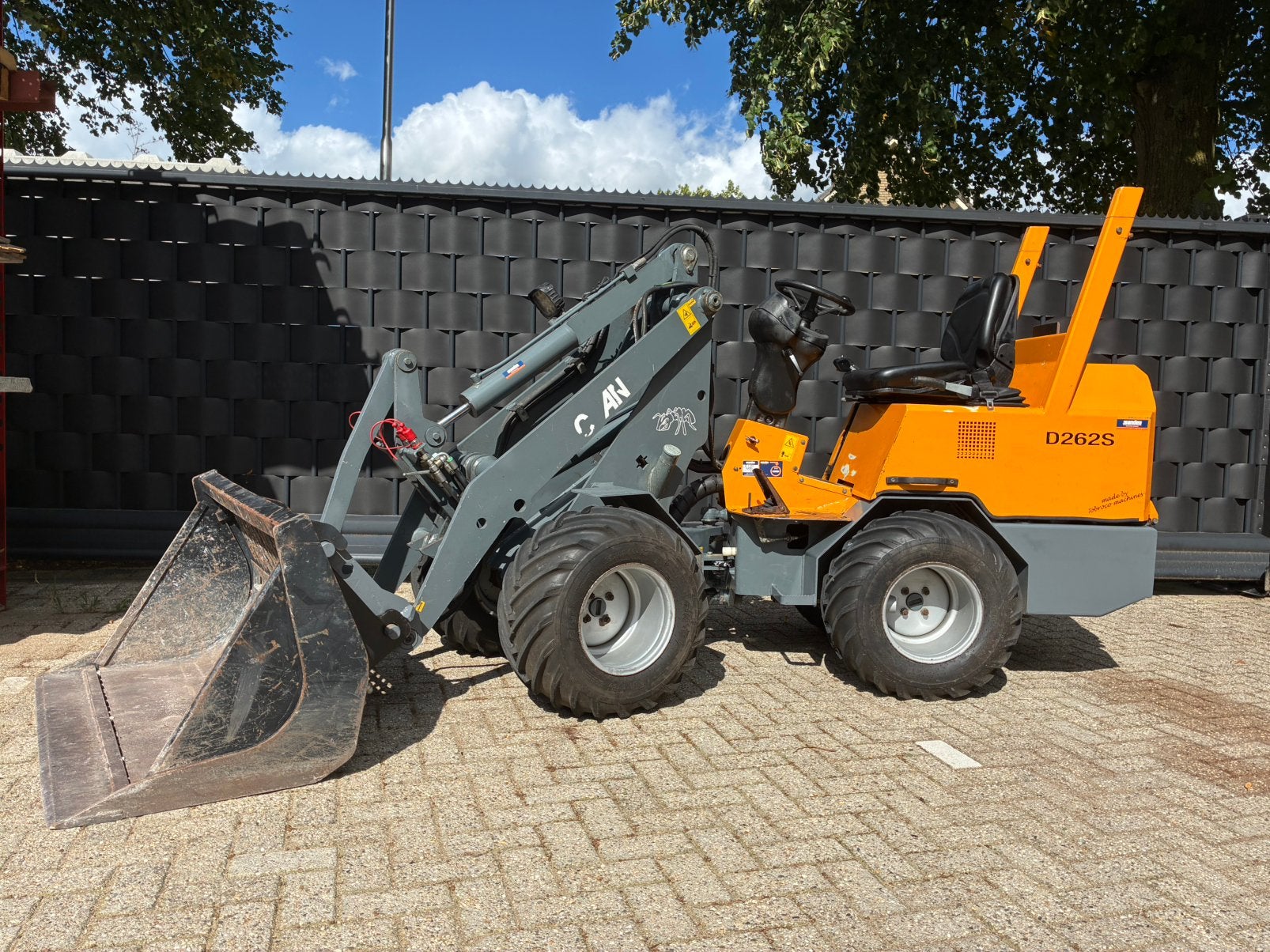 Giant loader 262s, Ophalen, Wiellader of Shovel