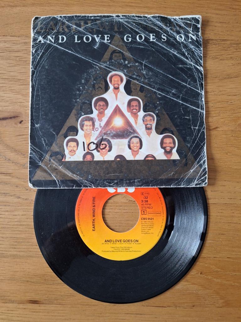 Earth, Wind & Fire - And Love Goes On (Vinyl Single), Cd's en Dvd's, Vinyl Singles, Gebruikt, 7 inch, Ophalen of Verzenden, R&B en Soul