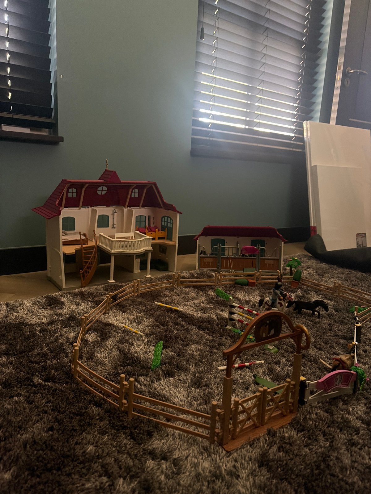 Grote Schleich paardenstal en manege set, Ophalen of Verzenden, Gebruikt, Jongen of Meisje