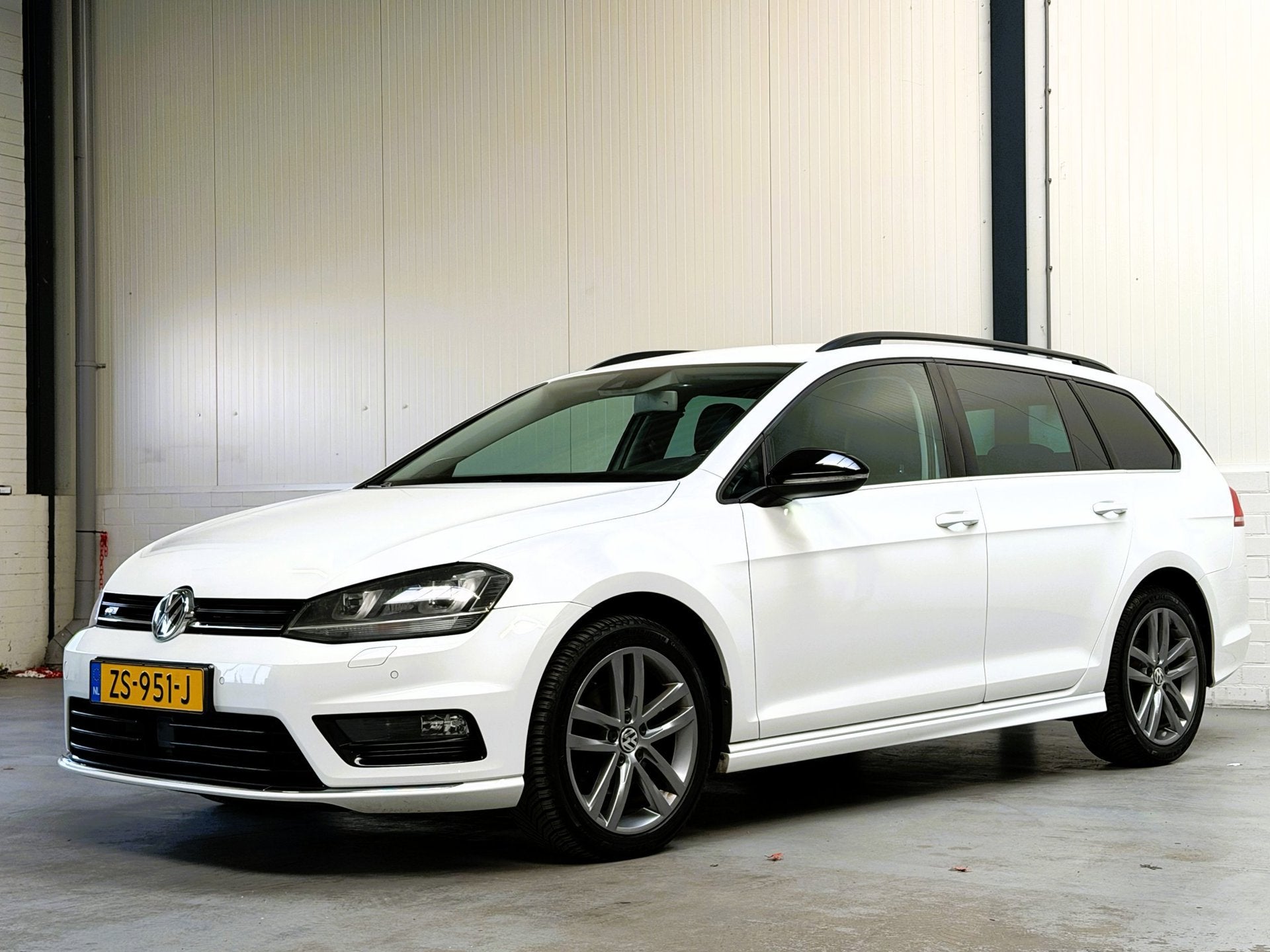 Volkswagen Golf Variant 1.4 TSI R-Line|Stoel-Stuurverwarming, Gebruikt, 4 cilinders, 150 pk, Leder en Stof