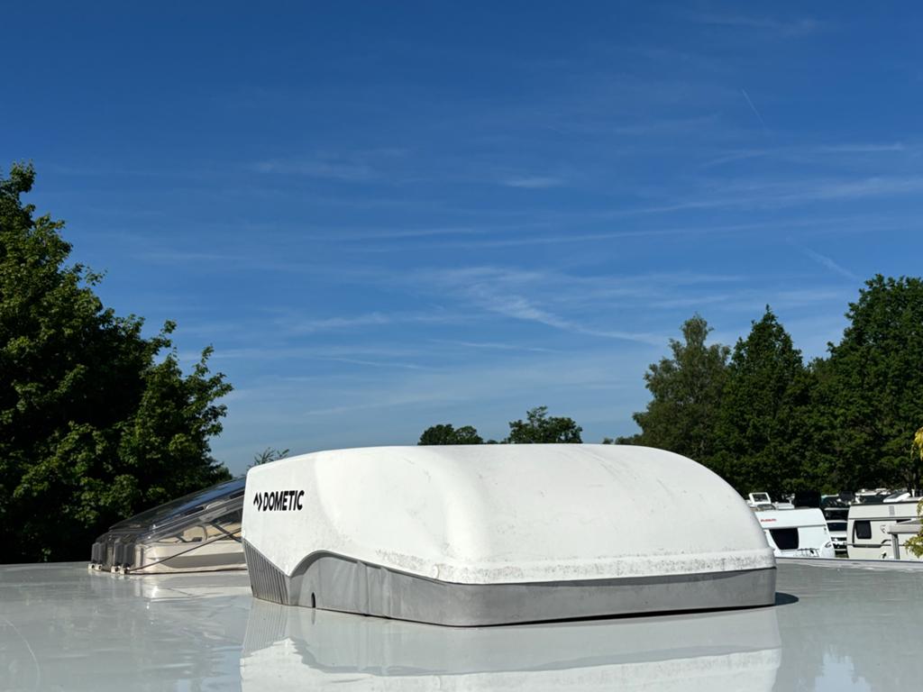 Dometic dakairco voor caravan - freshjet 2200, Ophalen, Gebruikt