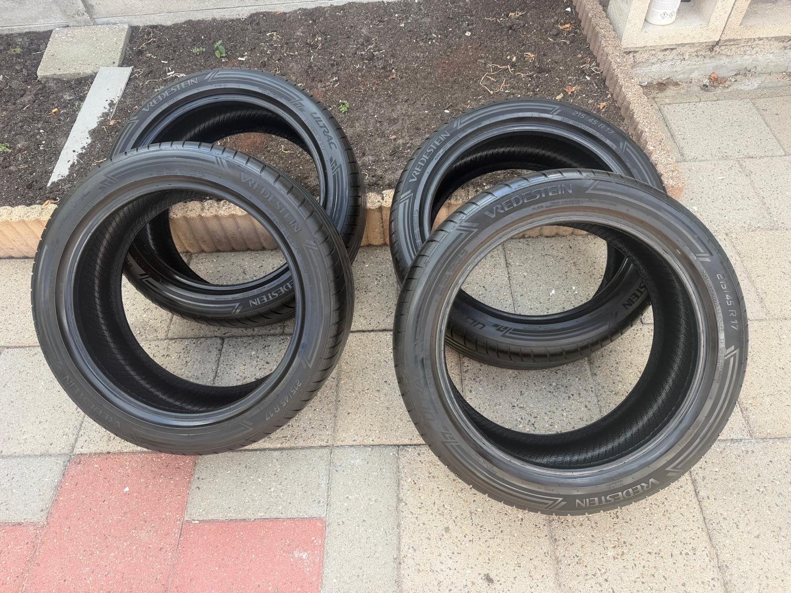 Vredestein Ultrac Zomerbanden 215/45 R17, Auto-onderdelen, Banden en Velgen, Ophalen, 17 inch, Band(en), Personenwagen