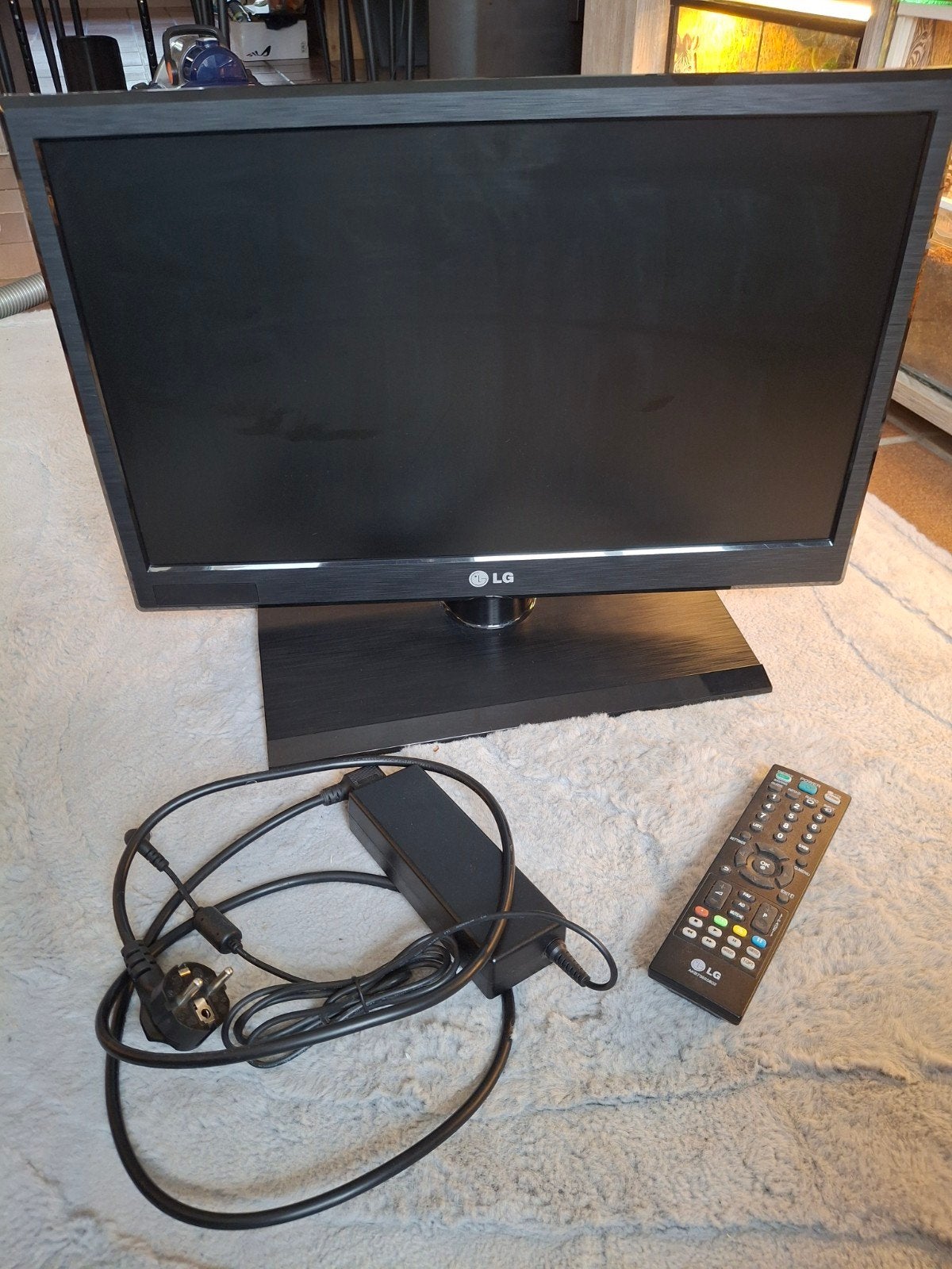 LG Monitor/TV met afstandsbediening en adapter, Ophalen, Gebruikt, 50 Hz, LG