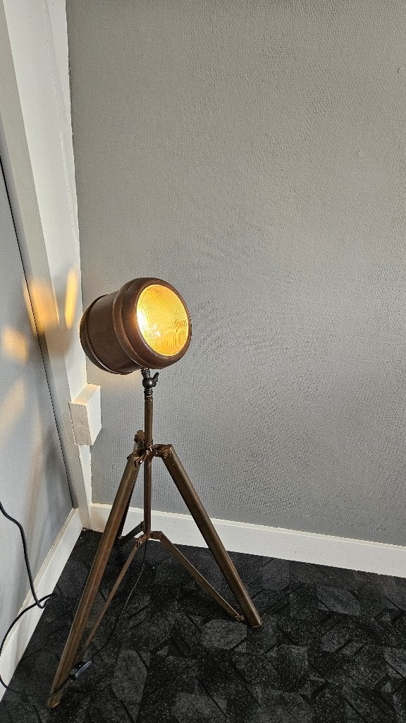 Vloerlamp - Unieke industriële tripod lamp - 97 cm - Brons, Huis en Inrichting, Lampen | Vloerlampen, Ophalen of Verzenden, Zo goed als nieuw