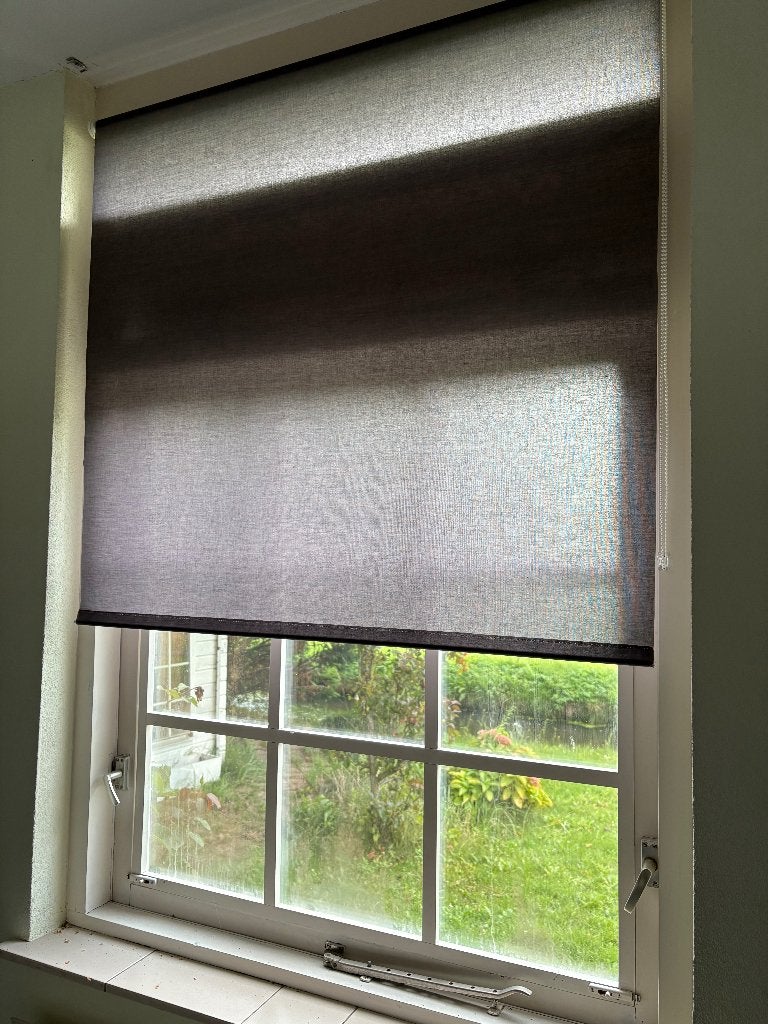 Rolgordijn (taupe) met koord, Huis en Inrichting, Ophalen, Rolgordijn, In te korten, 170 cm