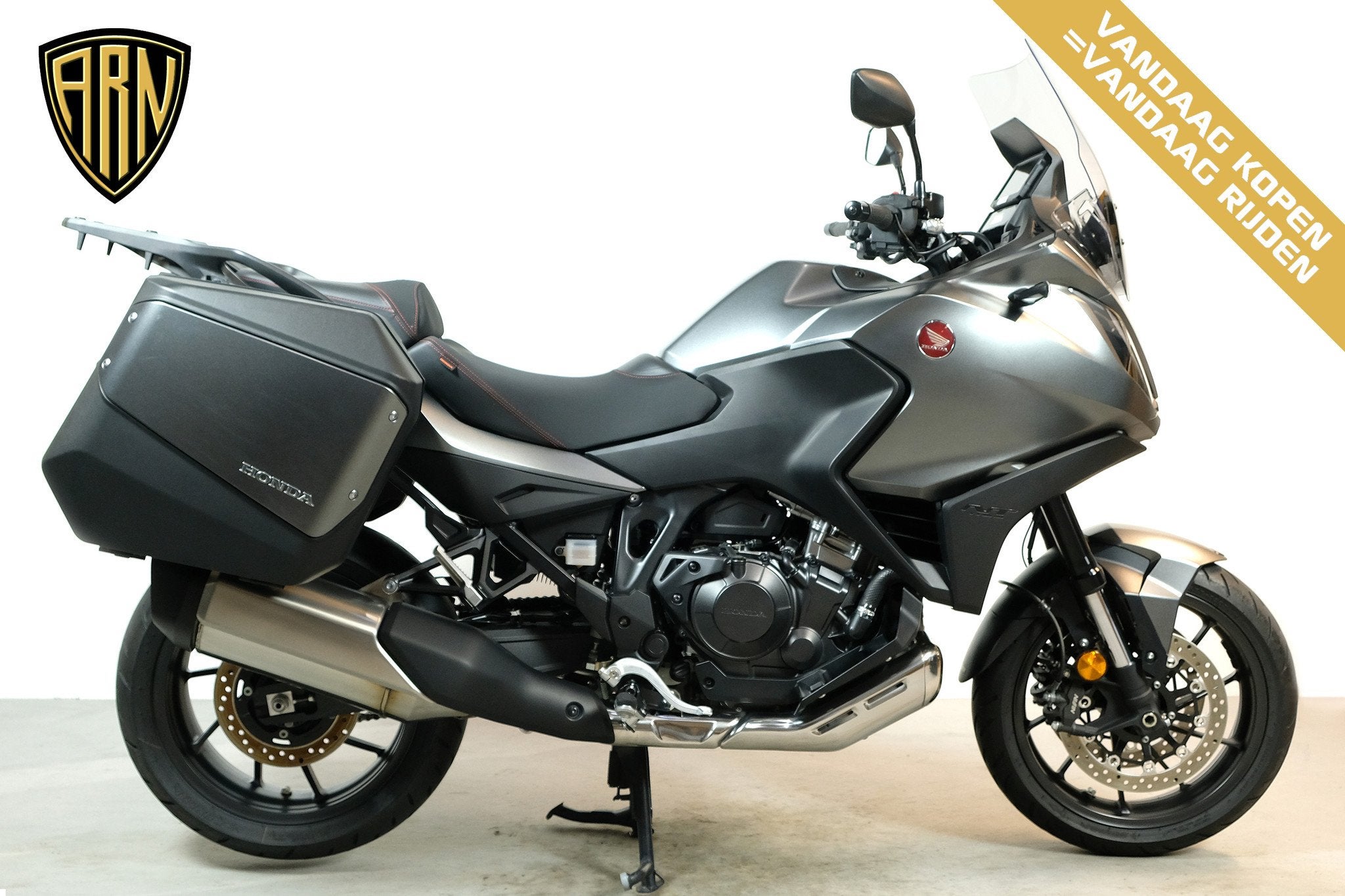Honda NT 1100 (bj 2024), Bedrijf, Handvatverwarming, Toermotor