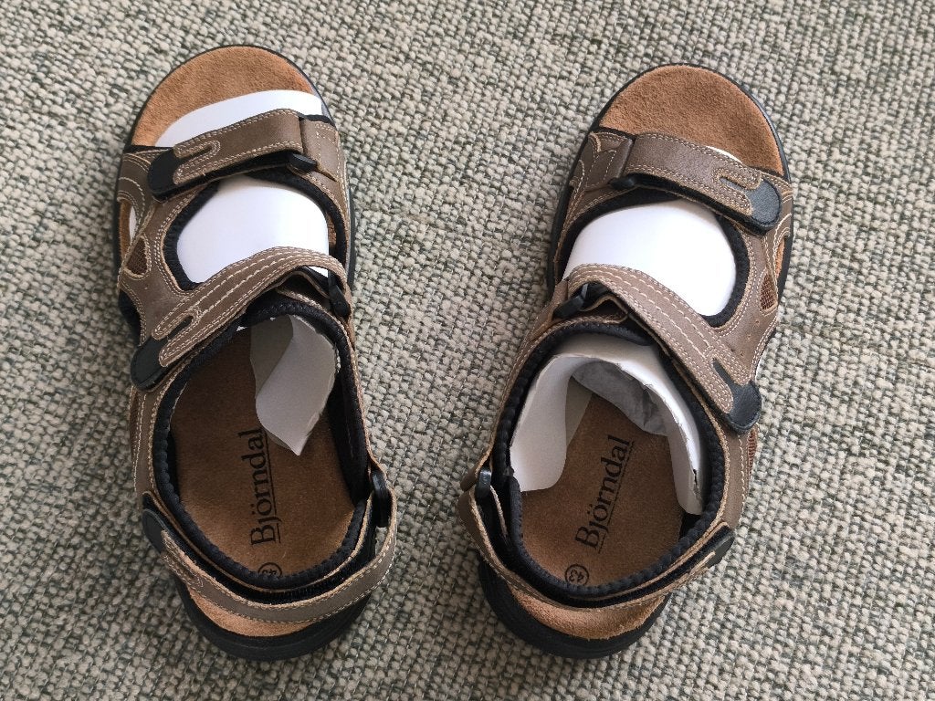 Fijne bruine Bjorndal sandalen mt 43 met klittenband nieuw., Sandalen, Bruin, Verzenden, Nieuw