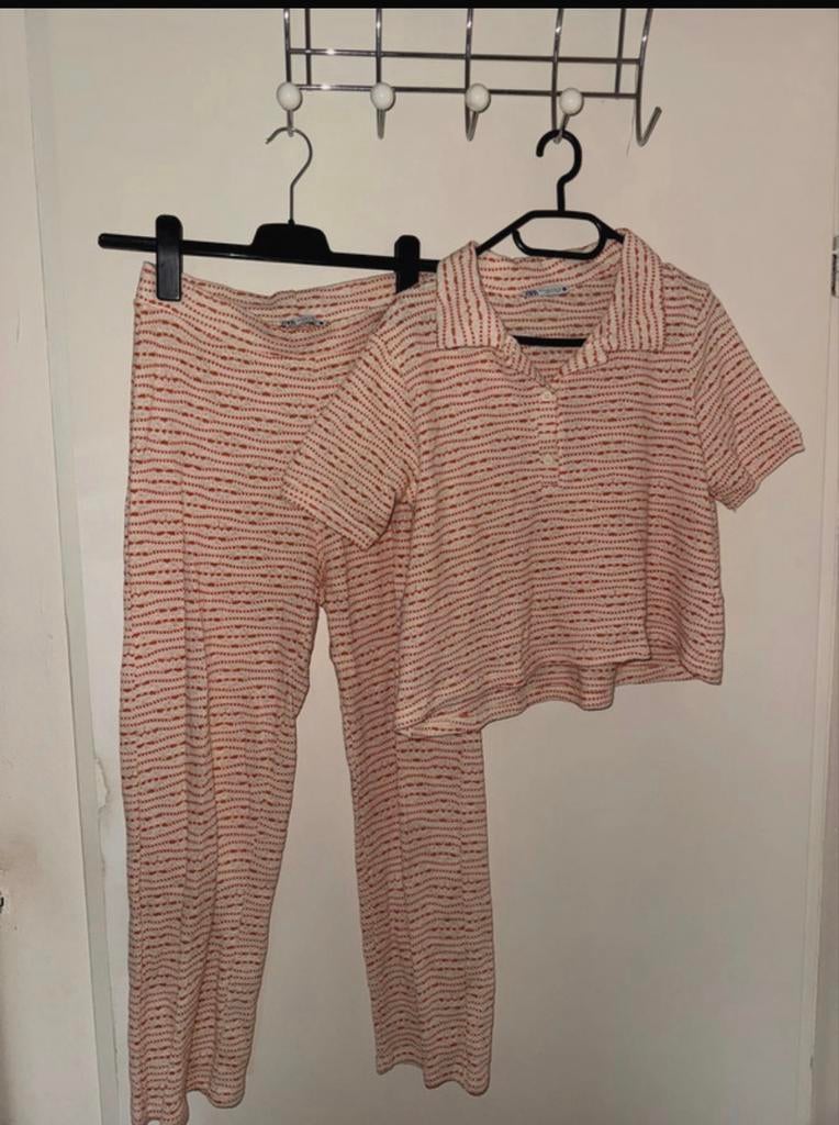 Zara tweedelige set - Nieuw en ongedragen, Ophalen of Verzenden, Nieuw, Beige