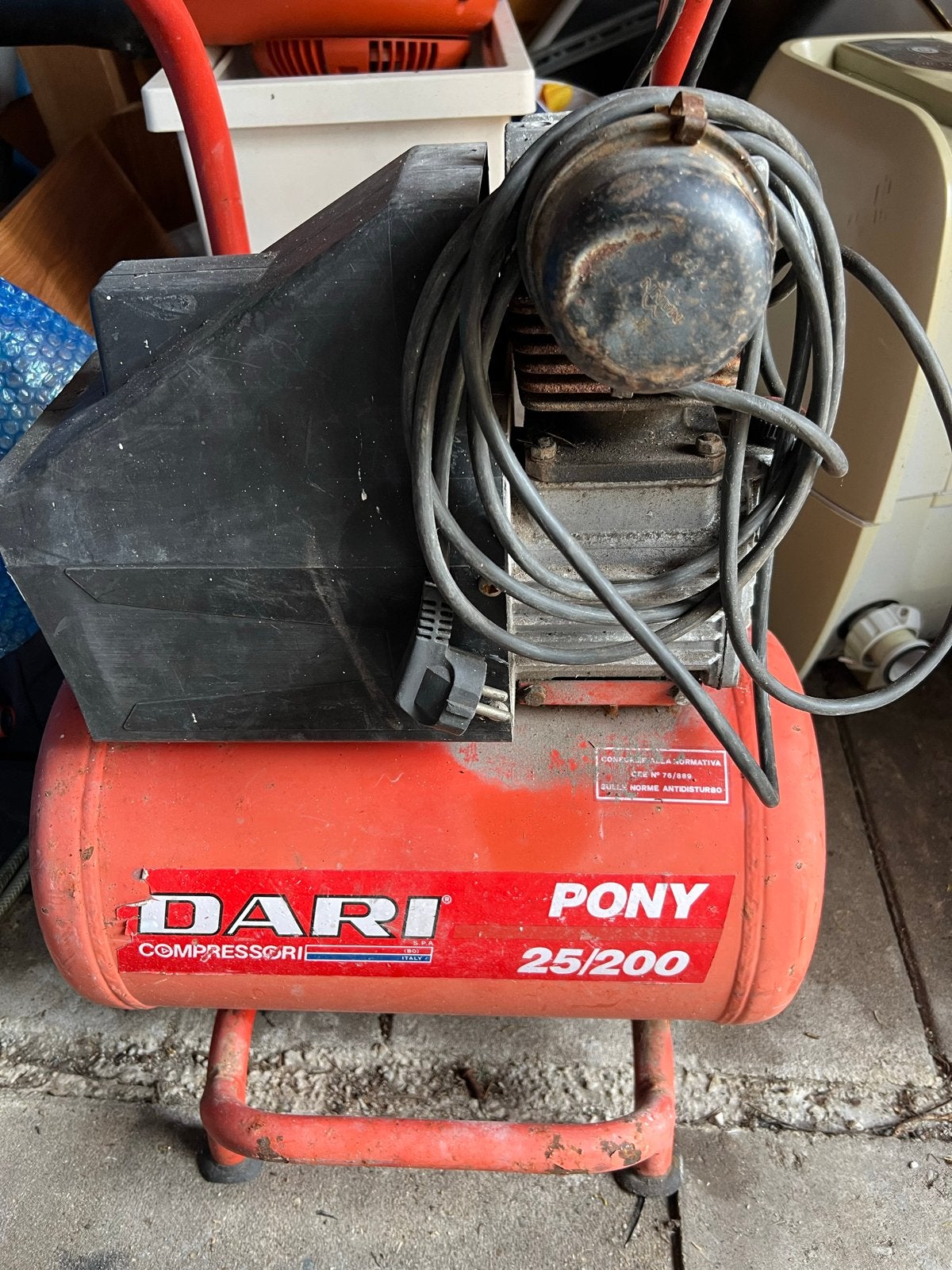 DARI PONY 25/200 Compressor voor de hobbyist, Gebruikt, 6 tot 10 bar, Ophalen of Verzenden, Minder dan 200 liter/min