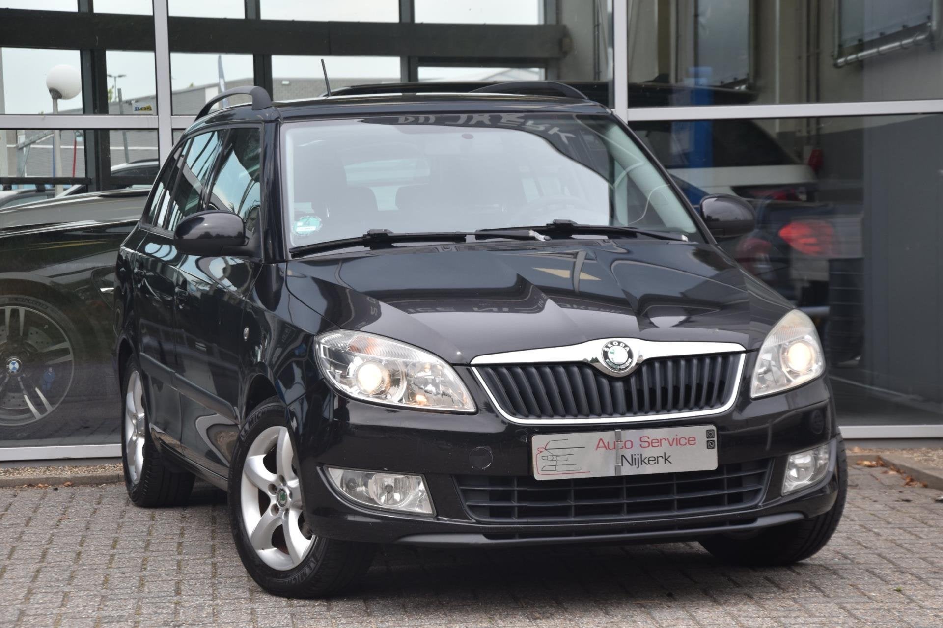 Skoda Fabia Combi 1.2 TDI GreenLine Airco Cruise Trekhaak 1e, Voorwielaandrijving, Euro 5, Zwart, 1199 cc